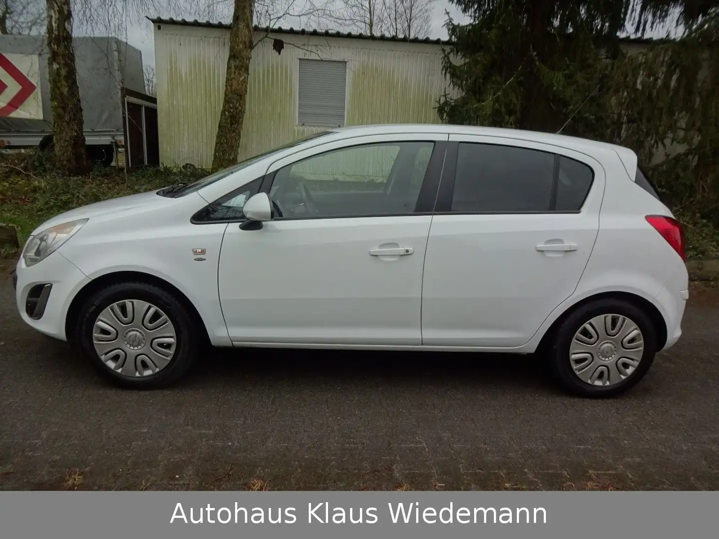 Opel Corsa D 1.3 CDTI Satellite Diesel - 1.Hd./99 TKM Weiß - 2