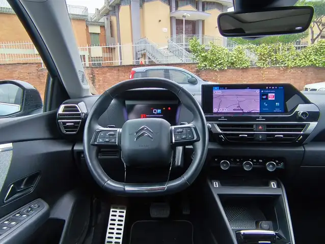 Citroen C4 view 13