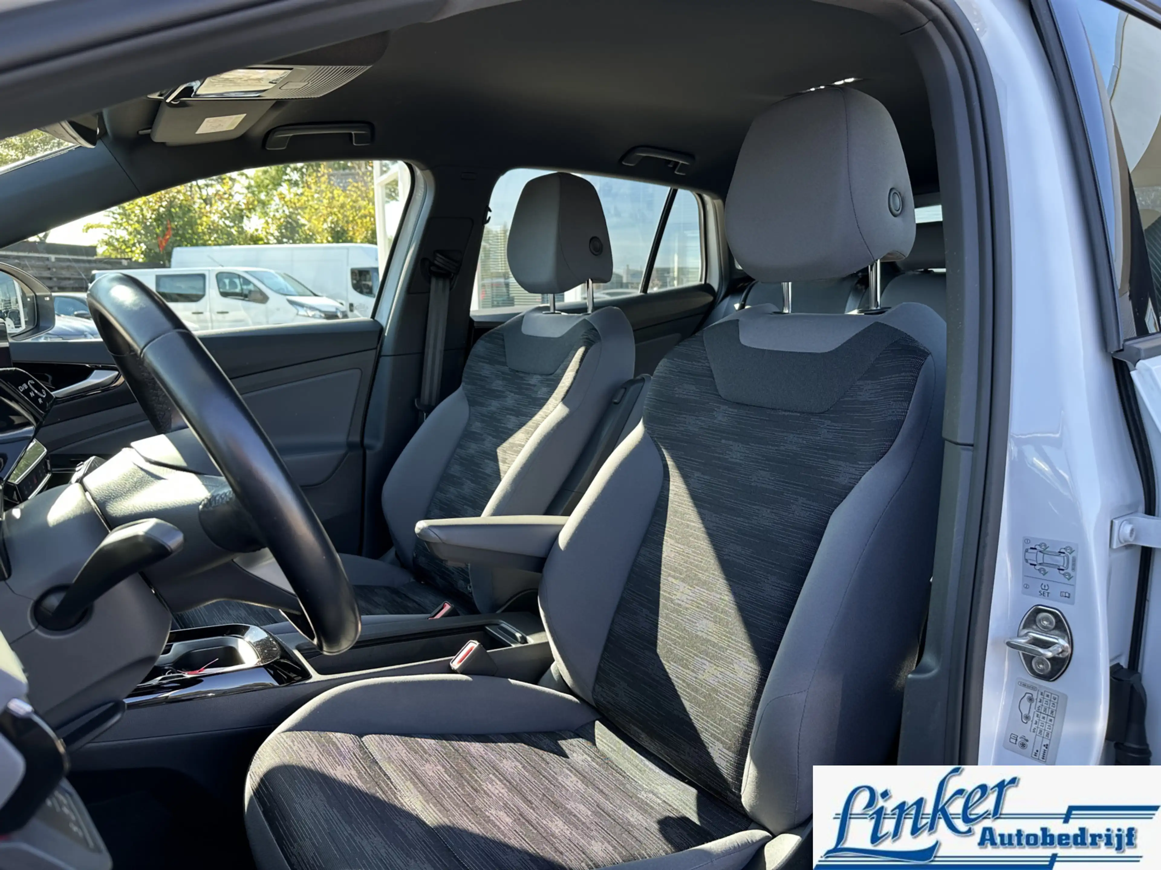 Volkswagen ID.4 Life 77 kWh - SoH 93% | TREKH | CAMERA | CARPLAY | — photo 14