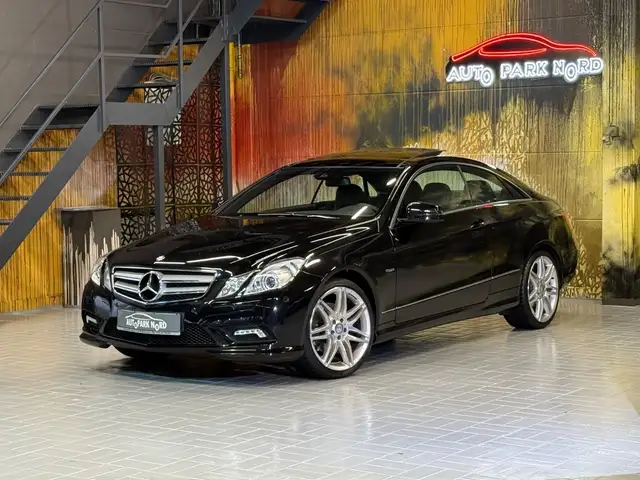 Mercedes-Benz E 350 CGI Coupe BE AMG Line BELÜFTUNG~LEDER~PANO