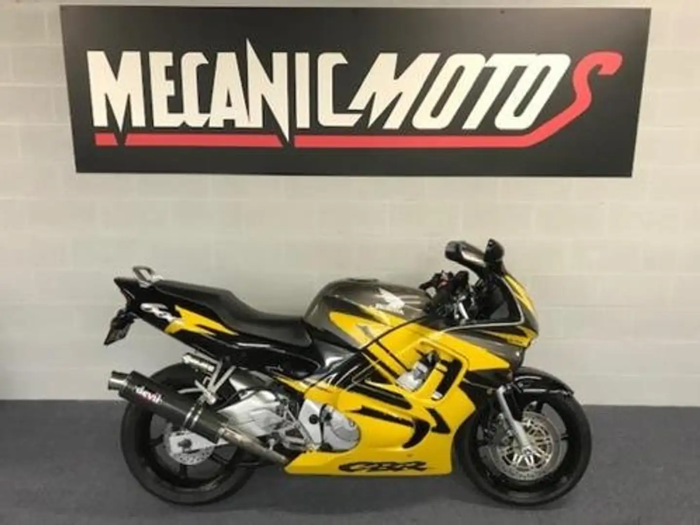 Honda CBR 600 HONDA CBR 600 F Žlutá - 1