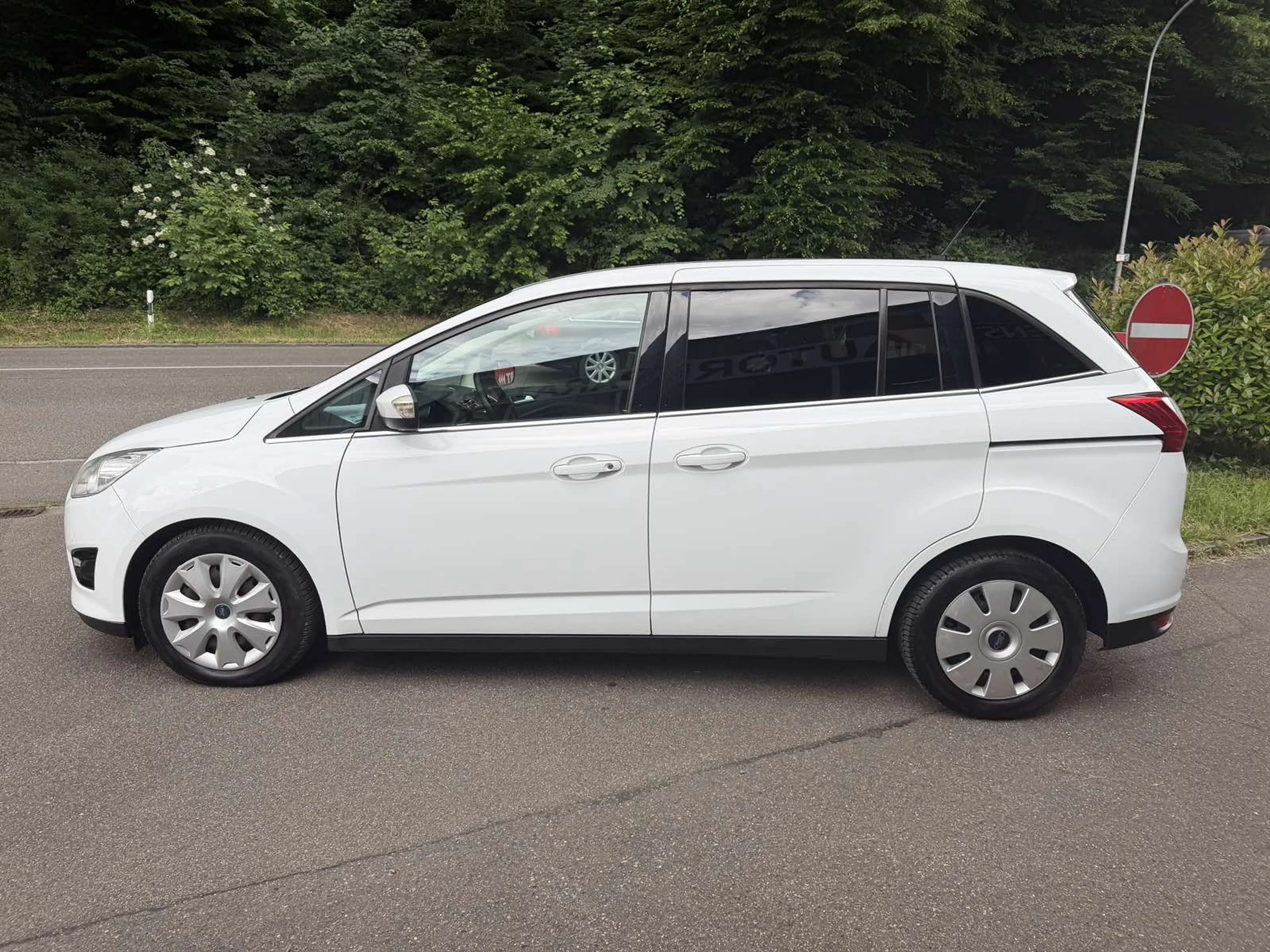 Ford Grand C-Max Titanium Navi Klima 7 Sitze.Preis inkl Neu Tüv — photo 5