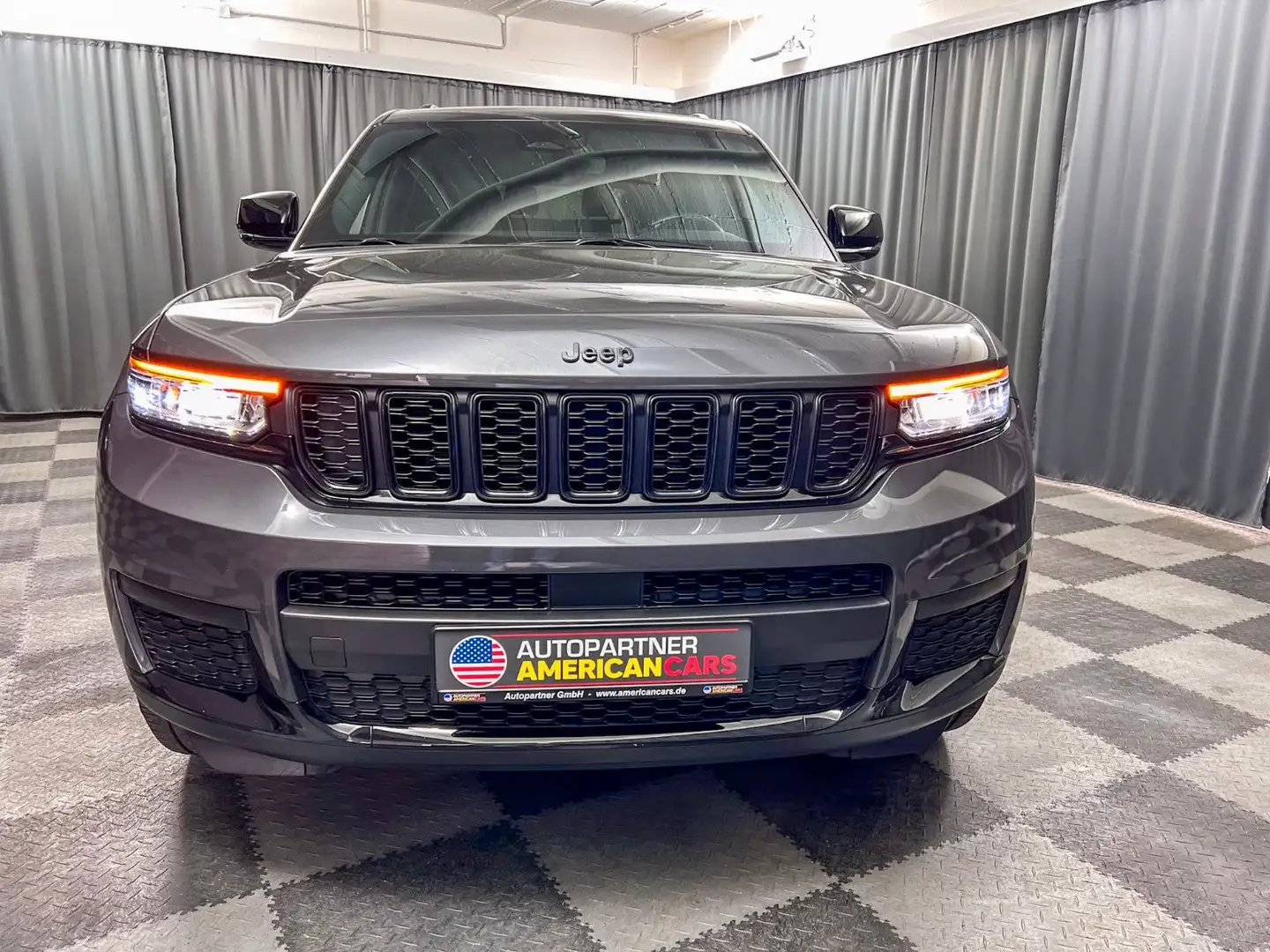 Jeep Grand Cherokee L Altitude 4x4,3.6l V6,UNFALLFREI Gris - 2