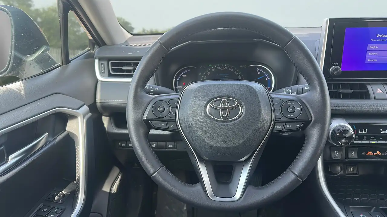 Toyota RAV 4 снимка Toyota RAV 4