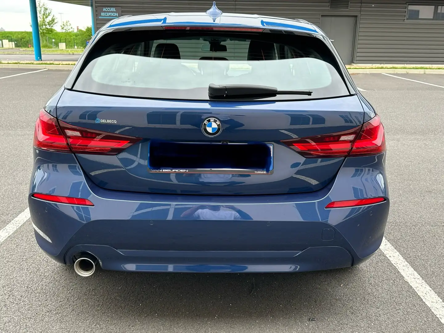 BMW 118 118i 140 ch DKG7 Bleu - 2