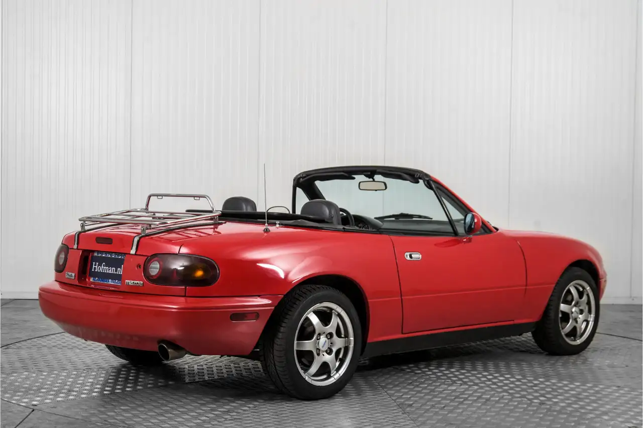 Mazda MX-5 MX5 Miata 1.6i-16V automaat, foto 2
