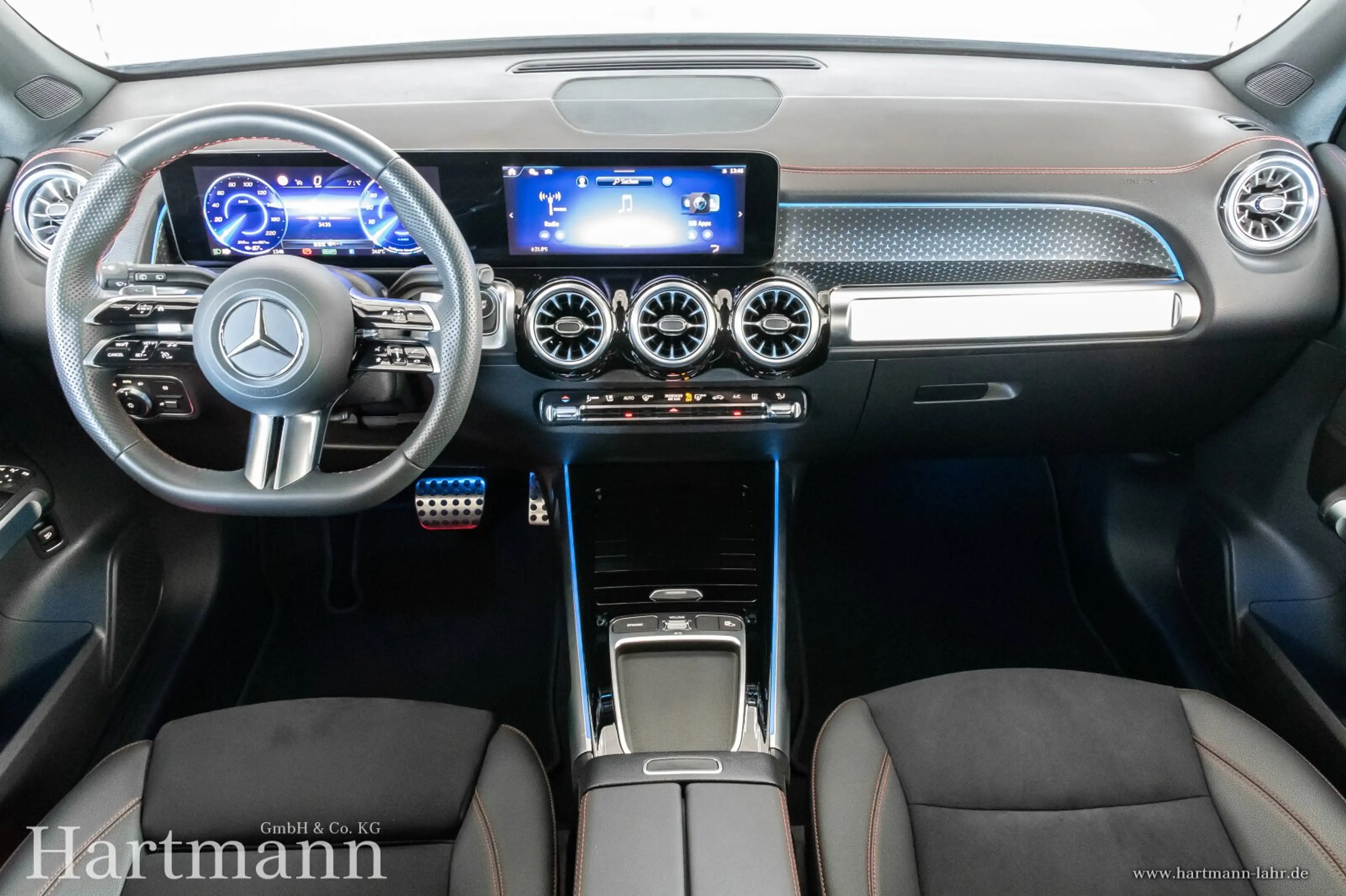 Mercedes-Benz EQB 300 EQB 300 4MATIC AMG Advanced Night AHK Totwinkel — photo 9