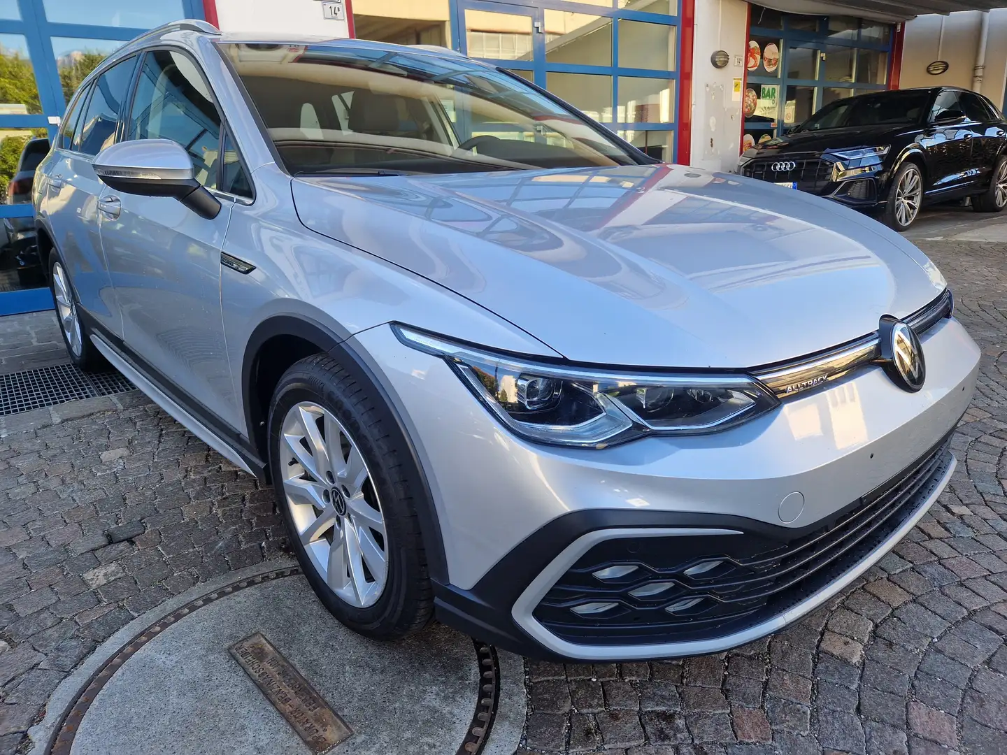 Volkswagen Golf Variant Alltrack 2.0 TDI 200Cv 4Motion DSG DigCock Matrix Argento - 2