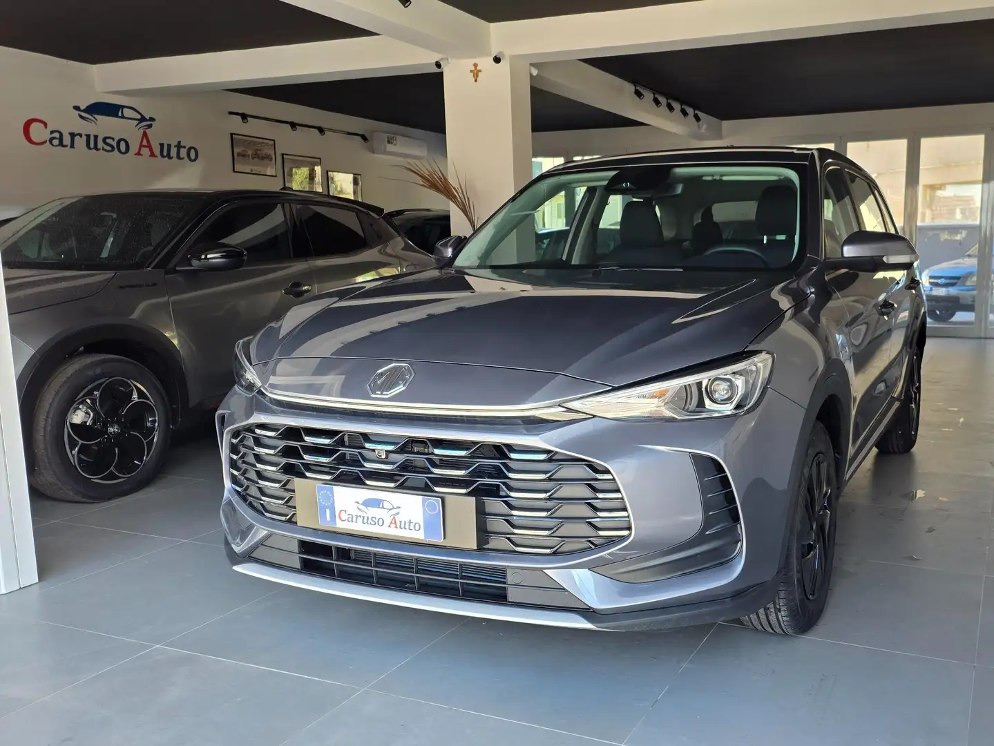 MG ZS ZS 1.5 Standard Gris - 1