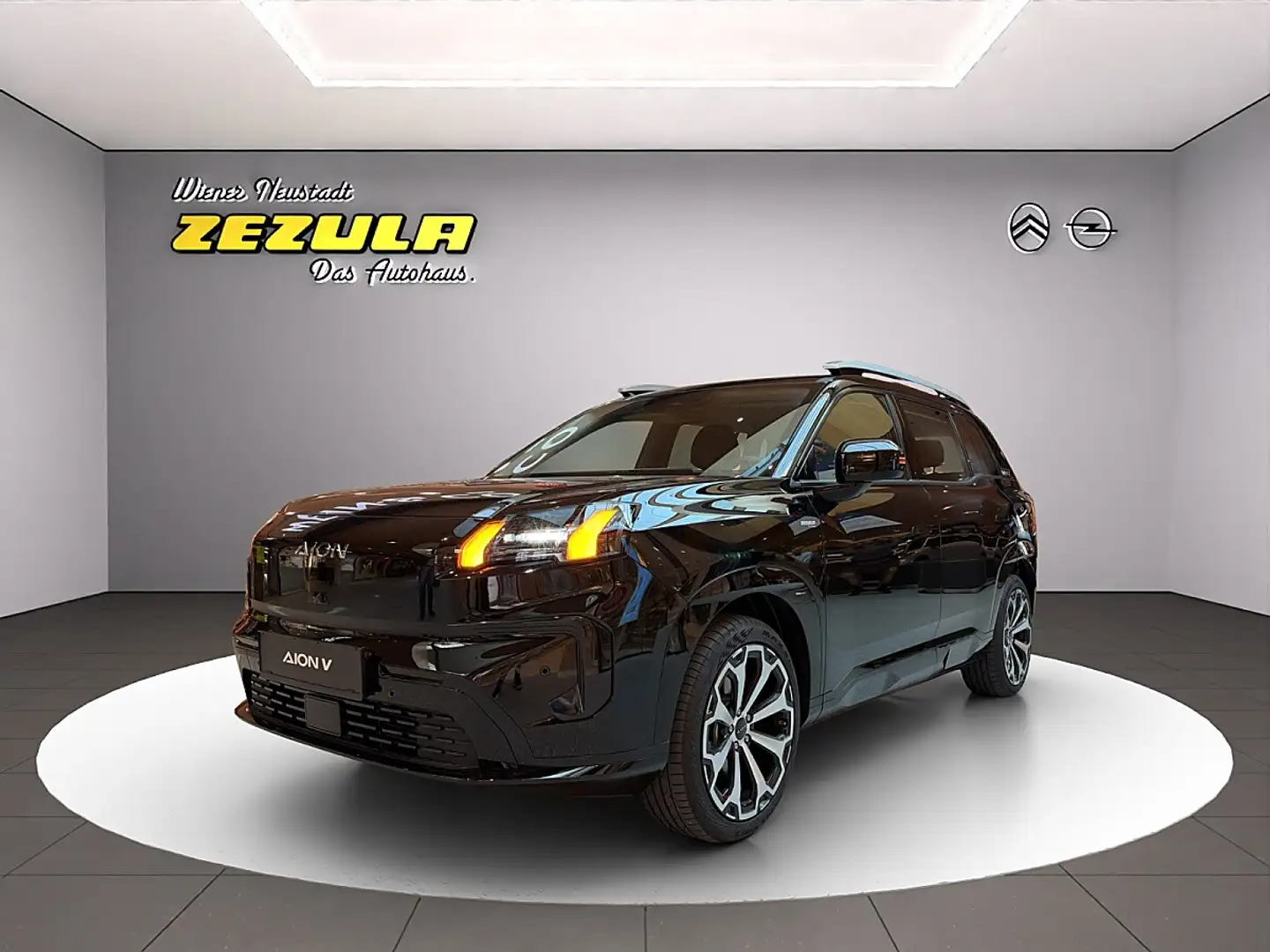 AION V E 75kWh Luxury Schwarz - 1