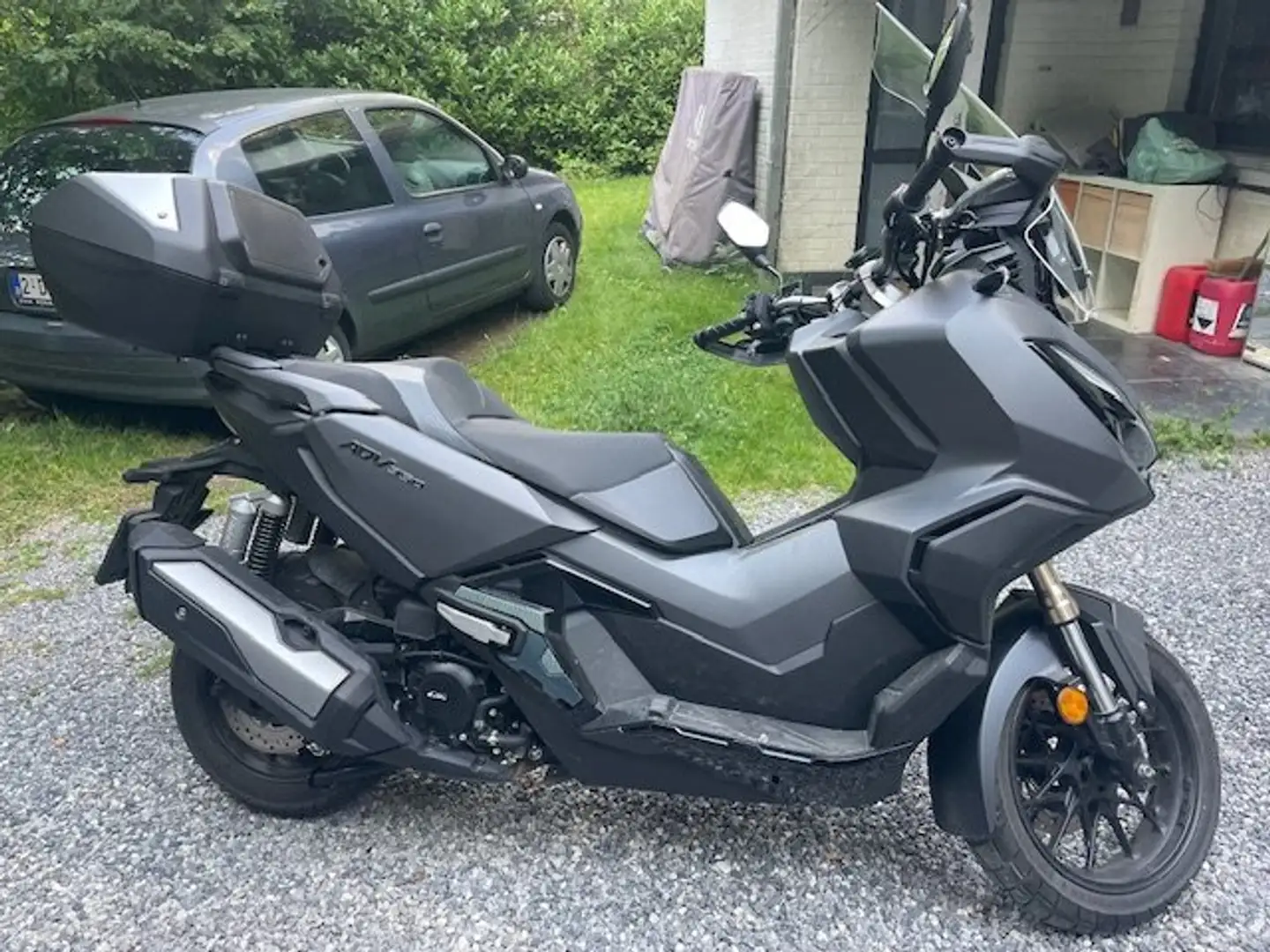 Honda ADV 350 Grijs - 2