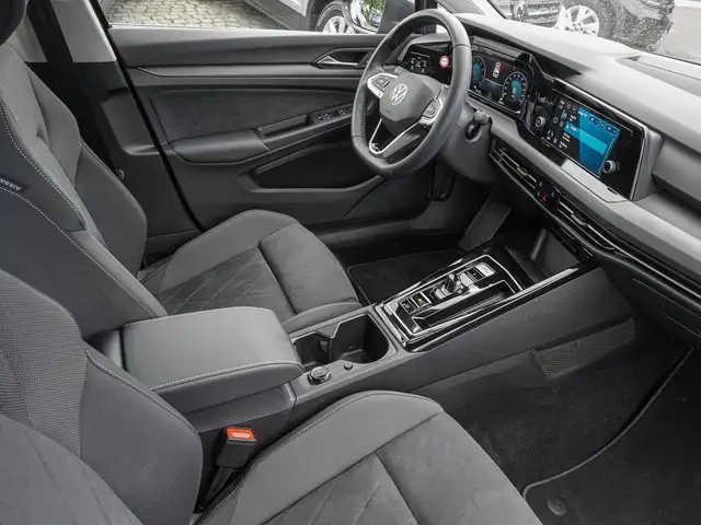 Volkswagen Golf view 8