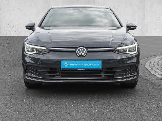Volkswagen Golf view 3