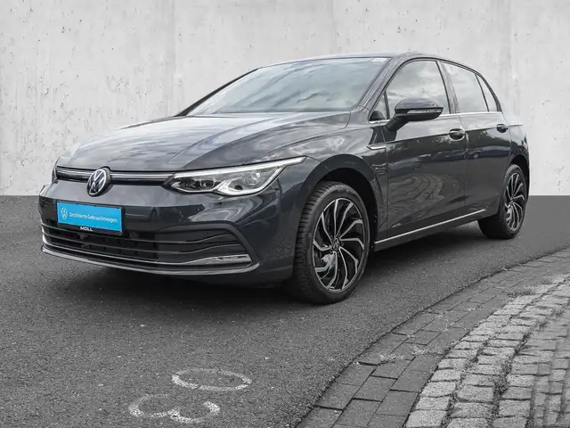 Volkswagen Golf view 2