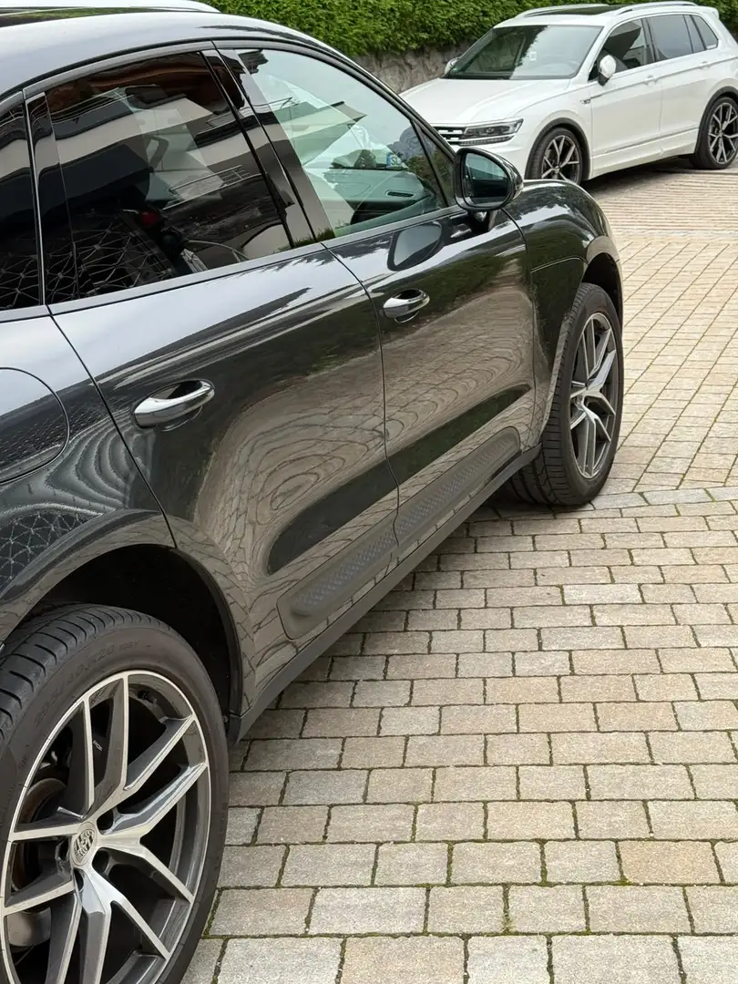 Porsche Macan PDK Grau - 2