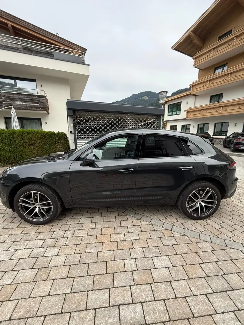 Porsche Macan PDK Grau - 1