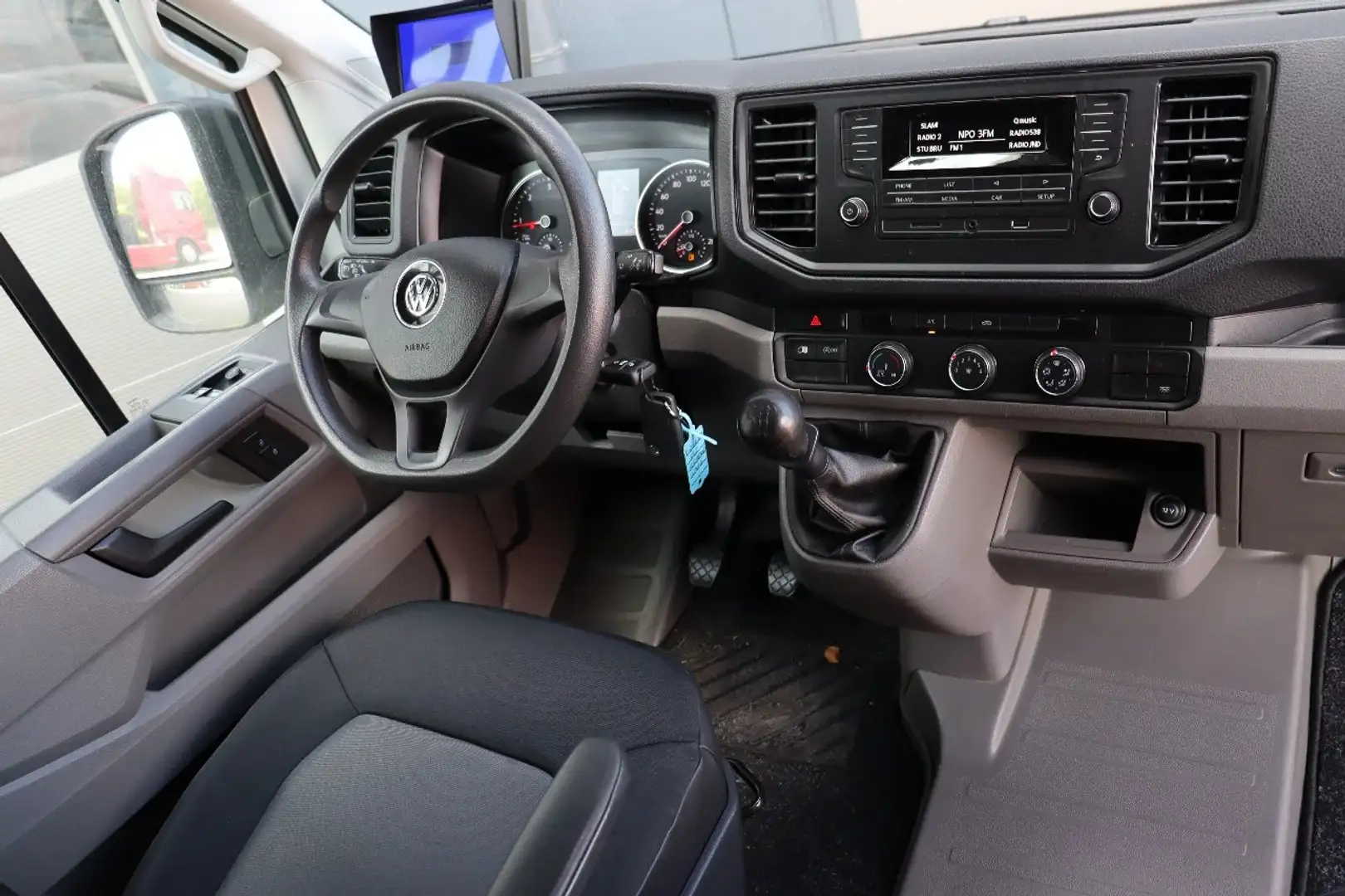 Volkswagen Crafter 2.0 TDi L4H3 l 87.000 KM l Airco l Cruise Control Wit - 2