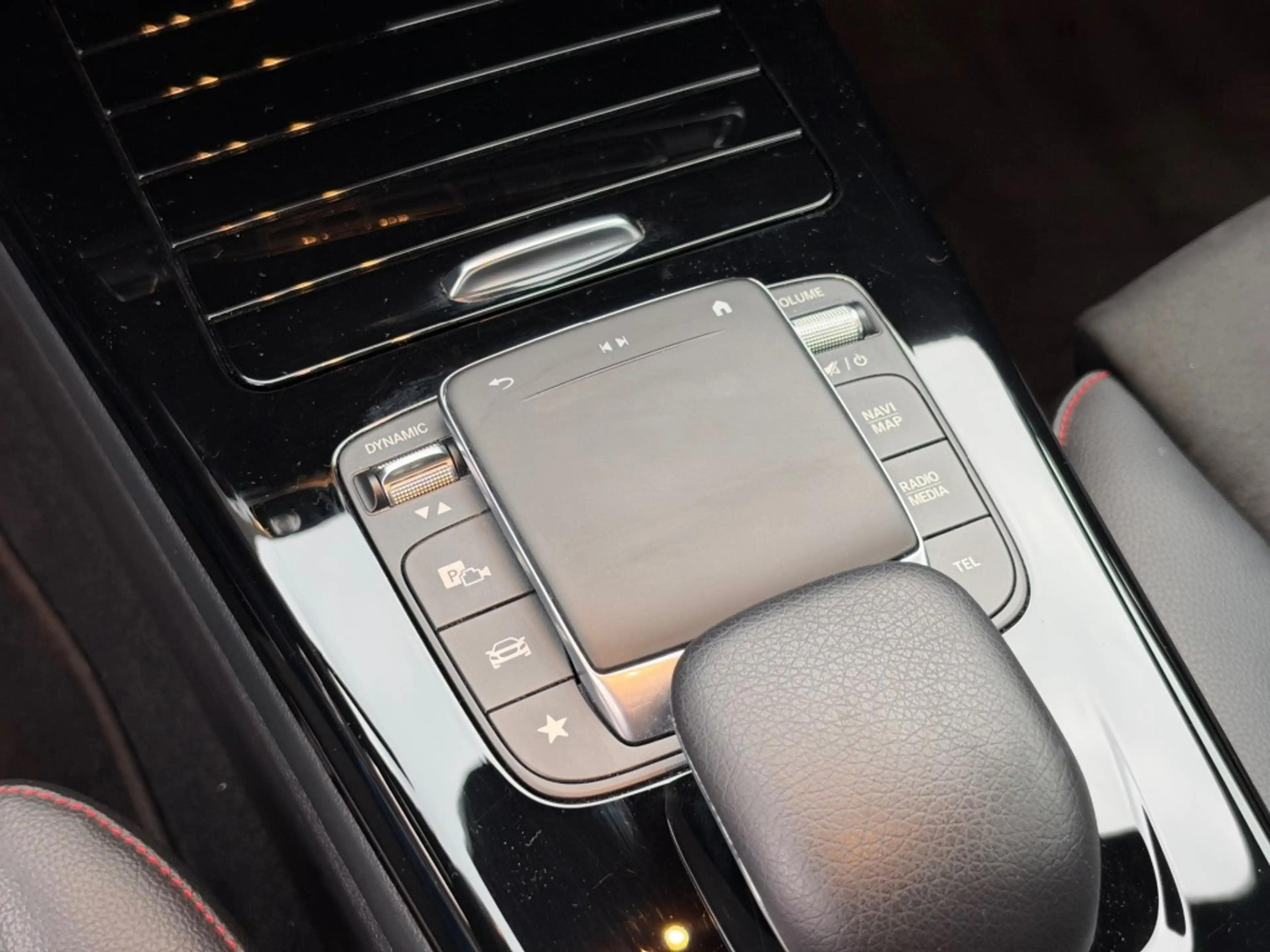 Mercedes-Benz A 180 180 Business Solution AMG Trekhaak Camera — photo 39