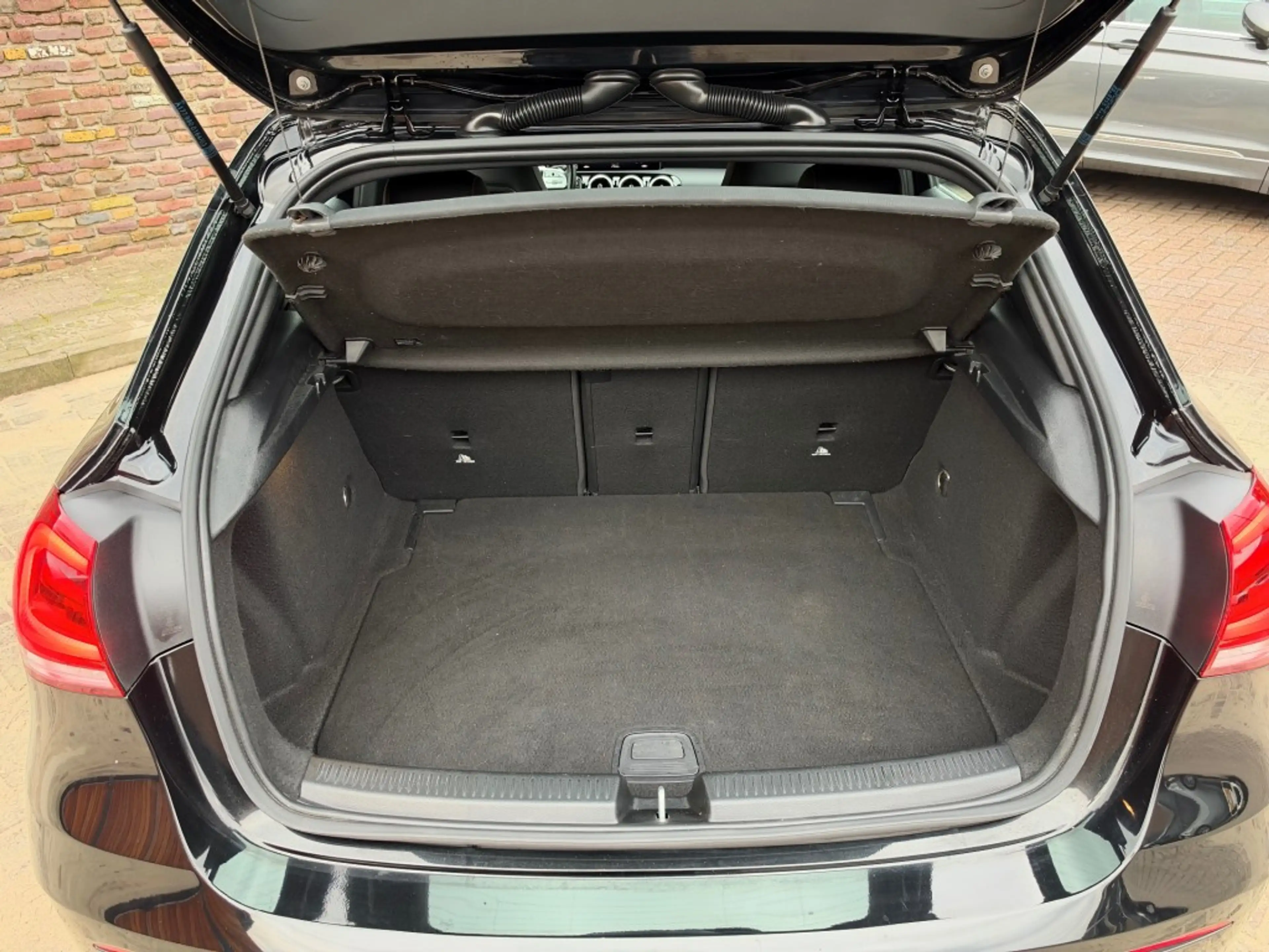 Mercedes-Benz A 180 180 Business Solution AMG Trekhaak Camera — photo 20