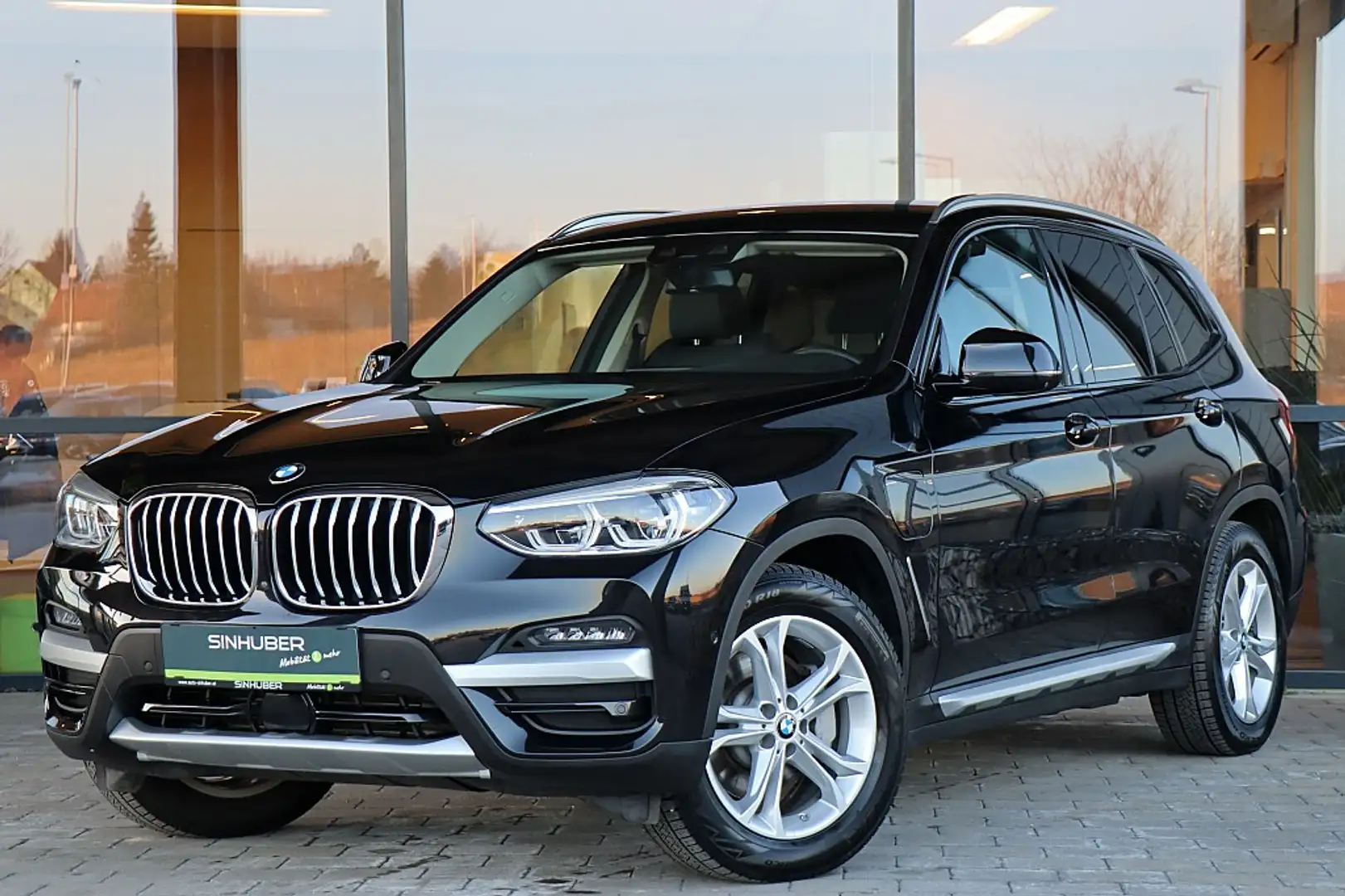 BMW X3 xDrive30e PHEV Aut. ACC, adapt. LED, LiveCockPr... Schwarz - 1