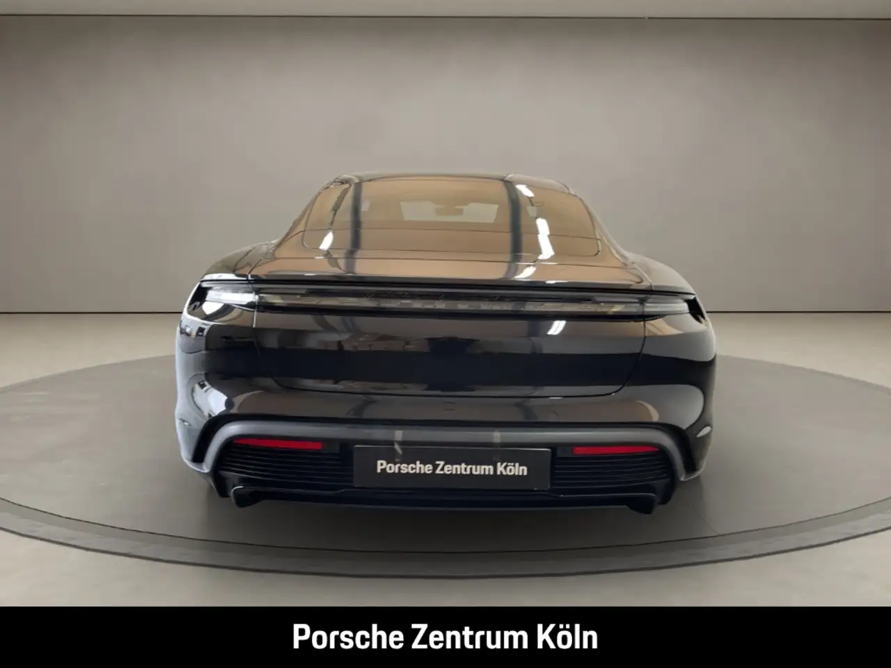 Porsche Taycan 4 Black Edition HA-Lenkung InnoDrive 4