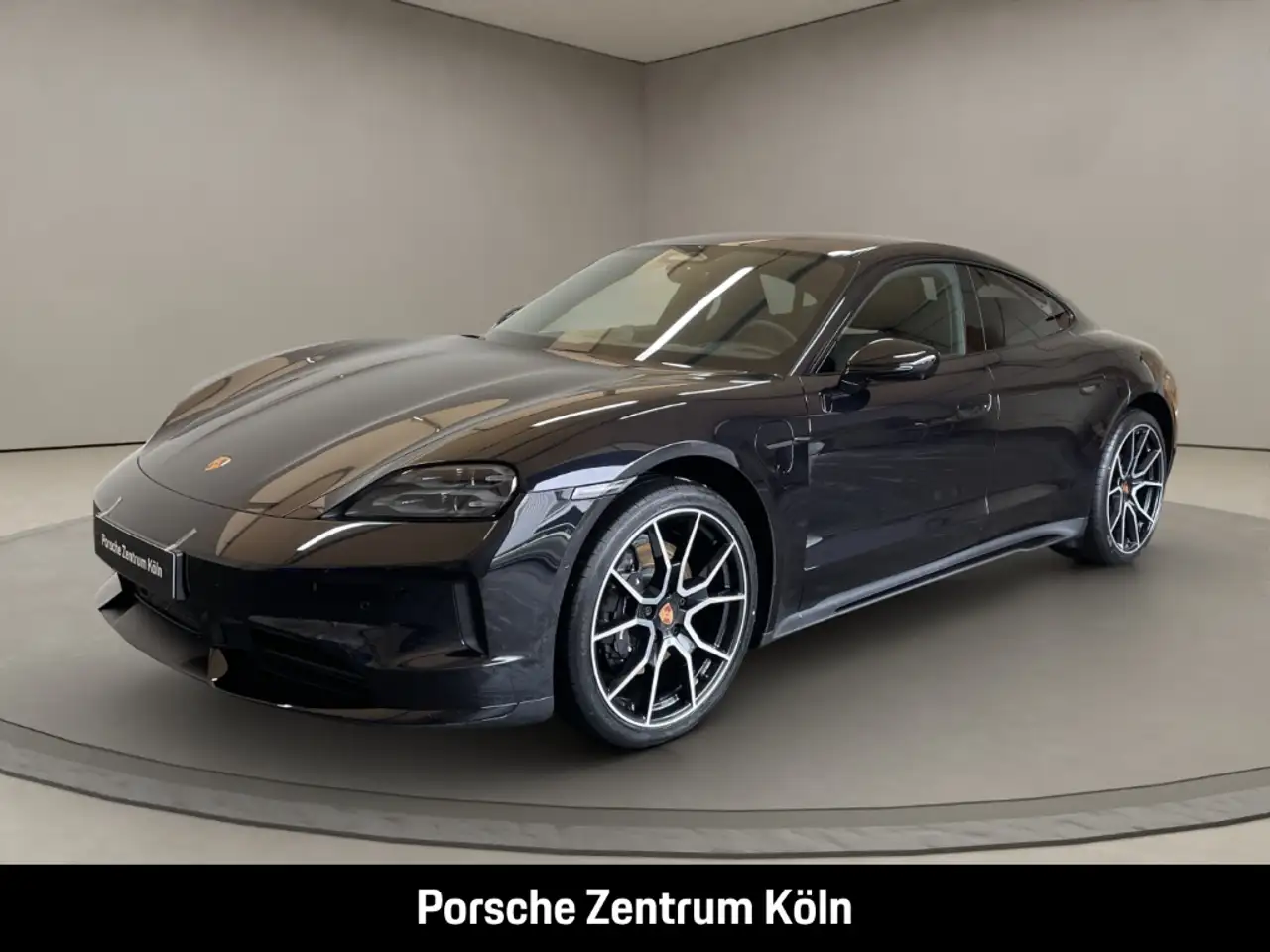 Porsche Taycan 4 Black Edition HA-Lenkung InnoDrive