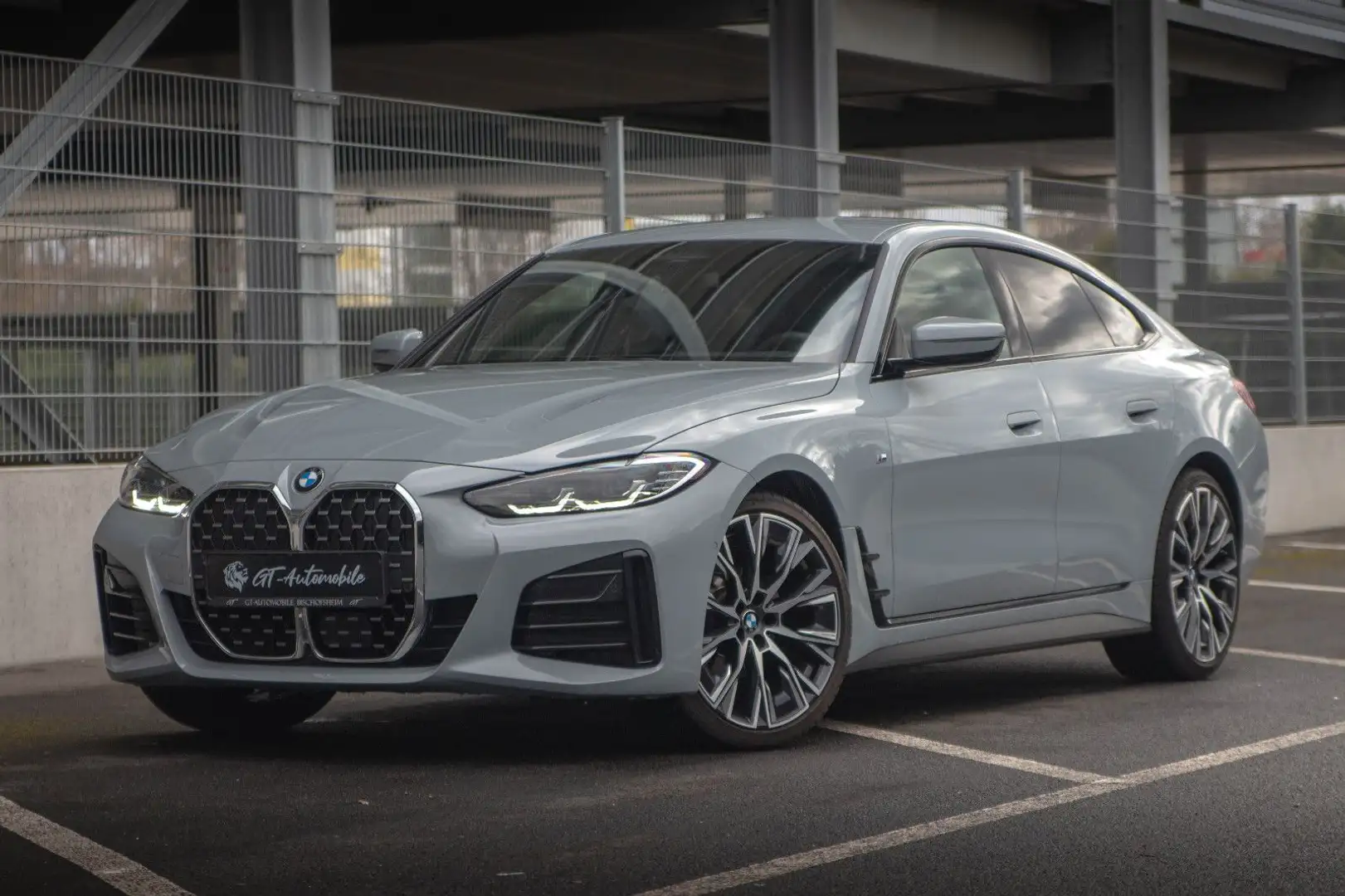 BMW 420 420d xDrive GC*M-Sport*KAM*HUD*20"Zoll*Brooklyn! Grau - 1