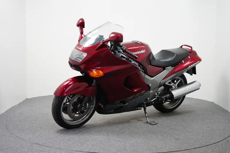 Kawasaki ZZR 1100 - foto 4