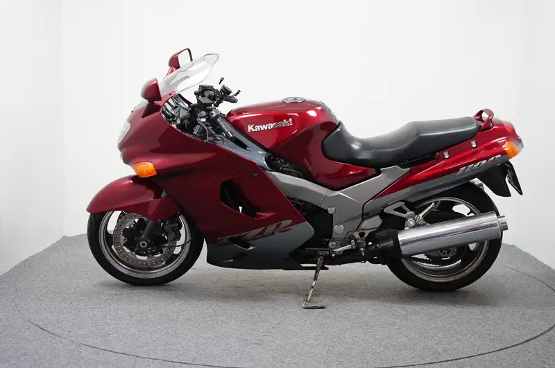Kawasaki ZZR 1100 - foto 5