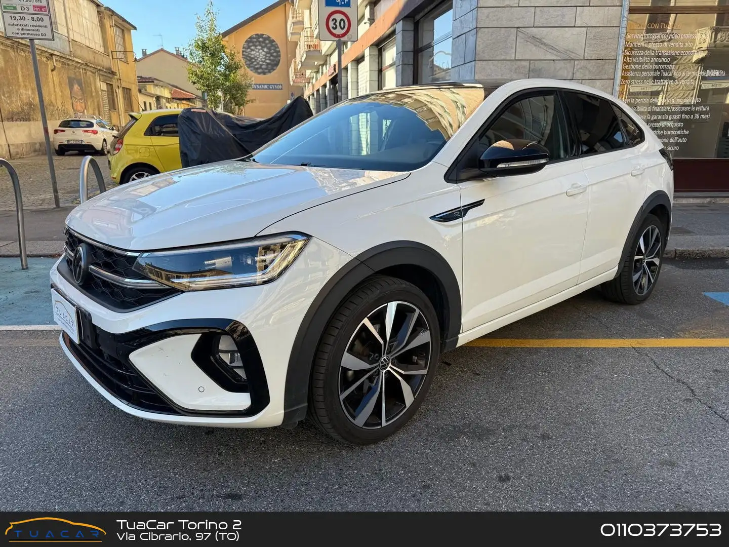 Volkswagen Taigo R Line 1.5 TSI Weiß - 1