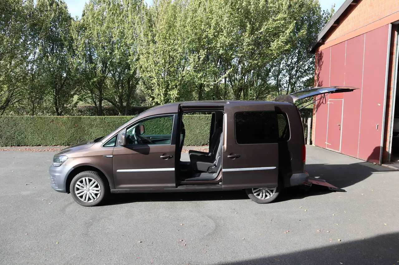 2016 Volkswagen Caddy Maxi Benziner*rollstuhlgerecht*AMF-Bruns Umbau*Wenderampe*Garantie*, photograph 5