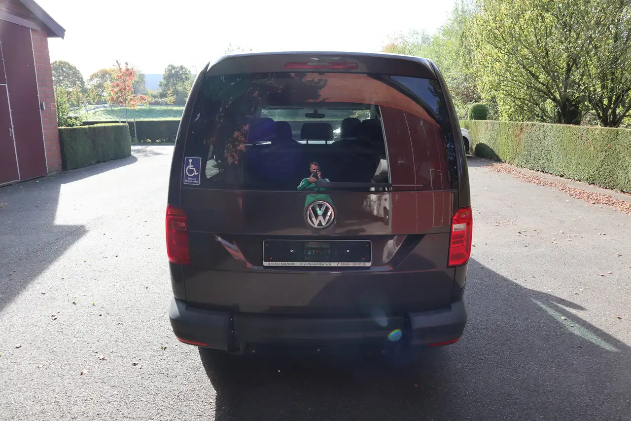 2016 Volkswagen Caddy Maxi Benziner*rollstuhlgerecht*AMF-Bruns Umbau*Wenderampe*Garantie*, photograph 10