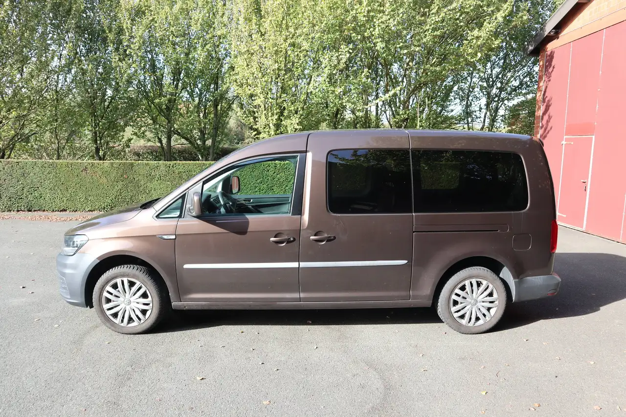 2016 Volkswagen Caddy Maxi Benziner*rollstuhlgerecht*AMF-Bruns Umbau*Wenderampe*Garantie*, photograph 2