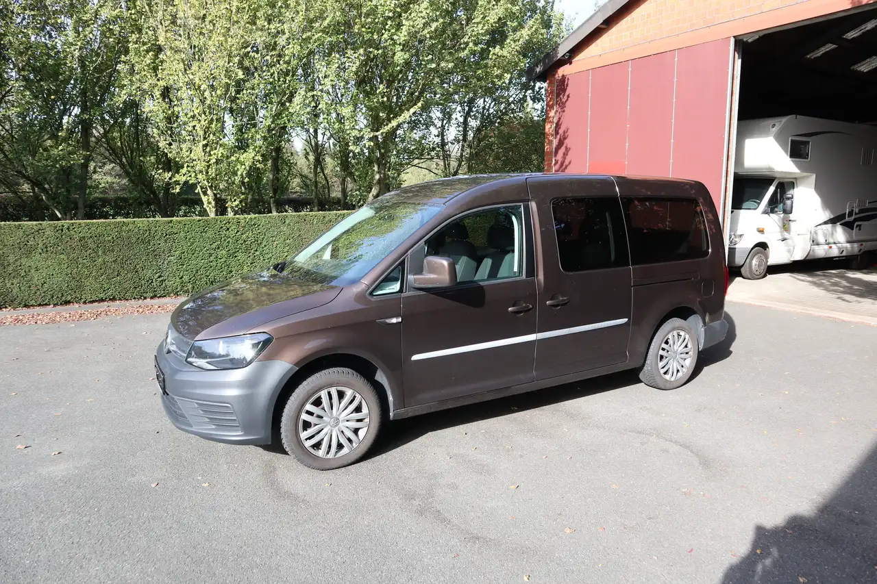 2016 Volkswagen Caddy Maxi Benziner*rollstuhlgerecht*AMF-Bruns Umbau*Wenderampe*Garantie*, photograph 3