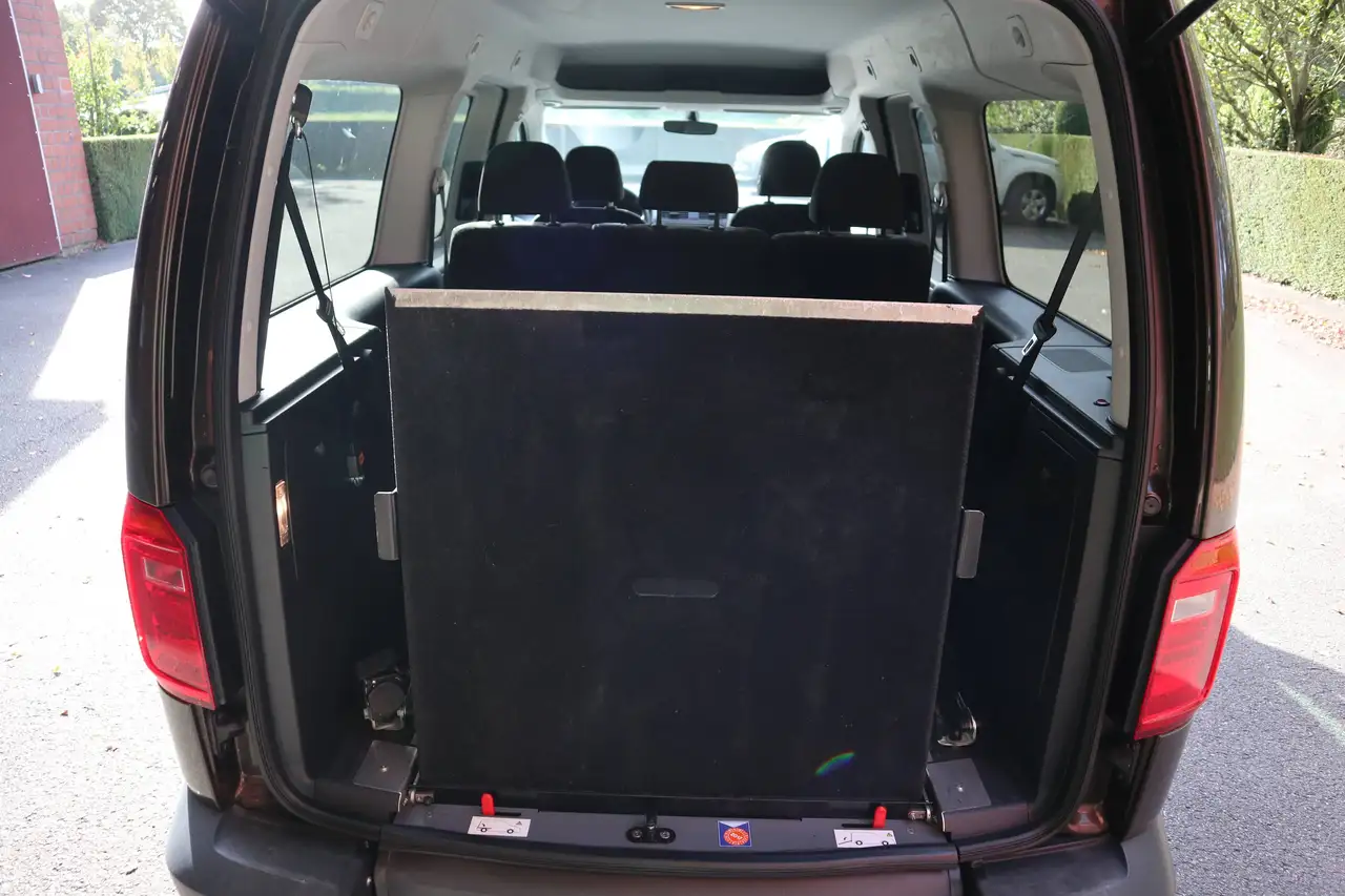 2016 Volkswagen Caddy Maxi Benziner*rollstuhlgerecht*AMF-Bruns Umbau*Wenderampe*Garantie*, photograph 11