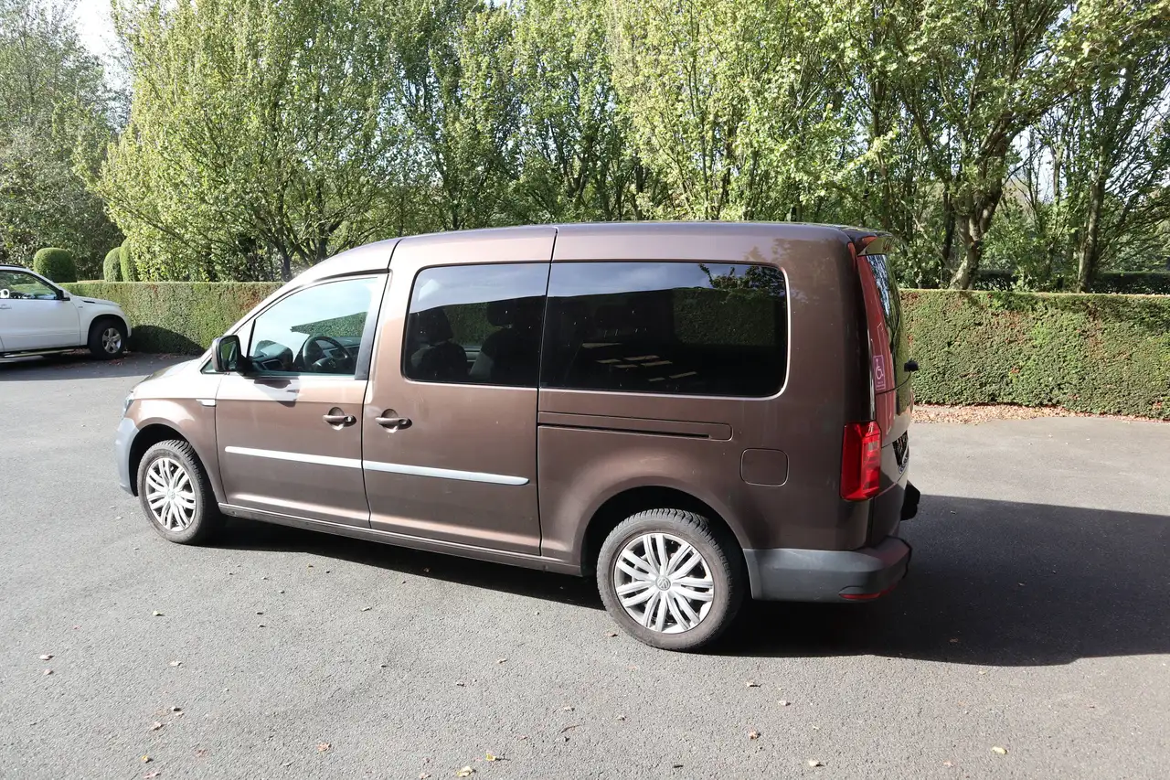 2016 Volkswagen Caddy Maxi Benziner*rollstuhlgerecht*AMF-Bruns Umbau*Wenderampe*Garantie*, photograph 4