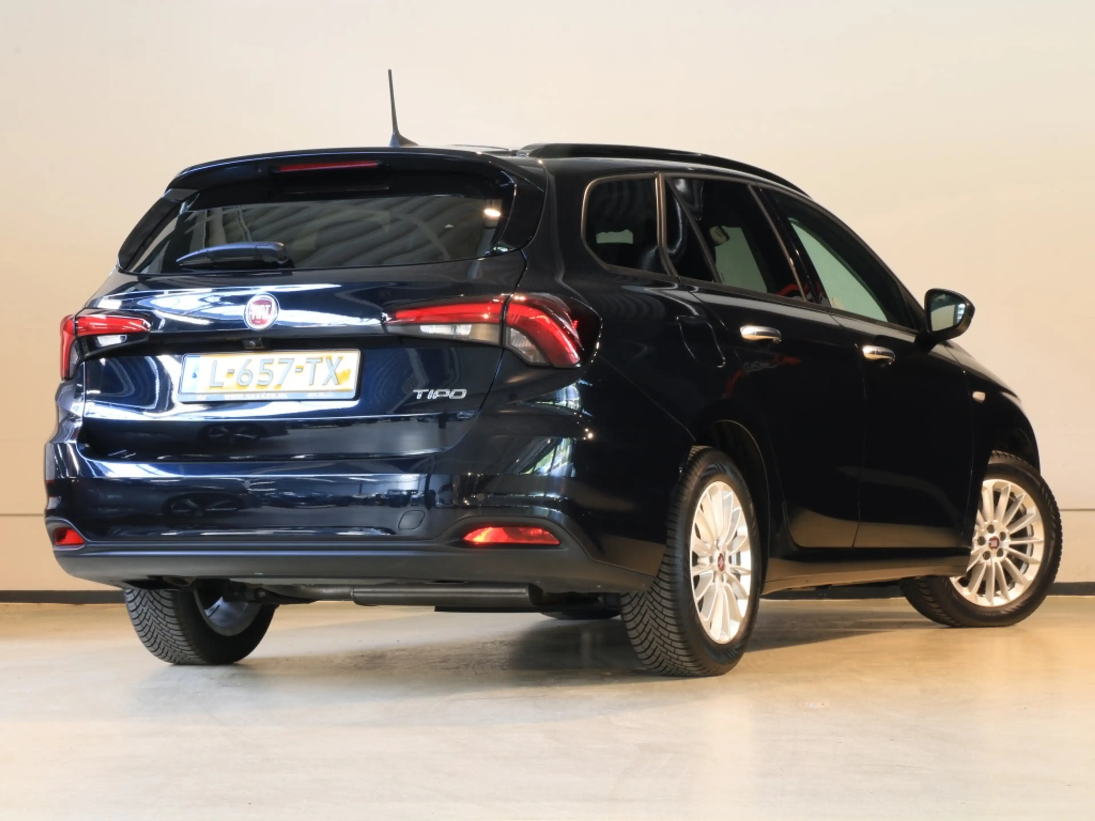 Fiat Tipo Stationwagon 1.0 Life — photo 4