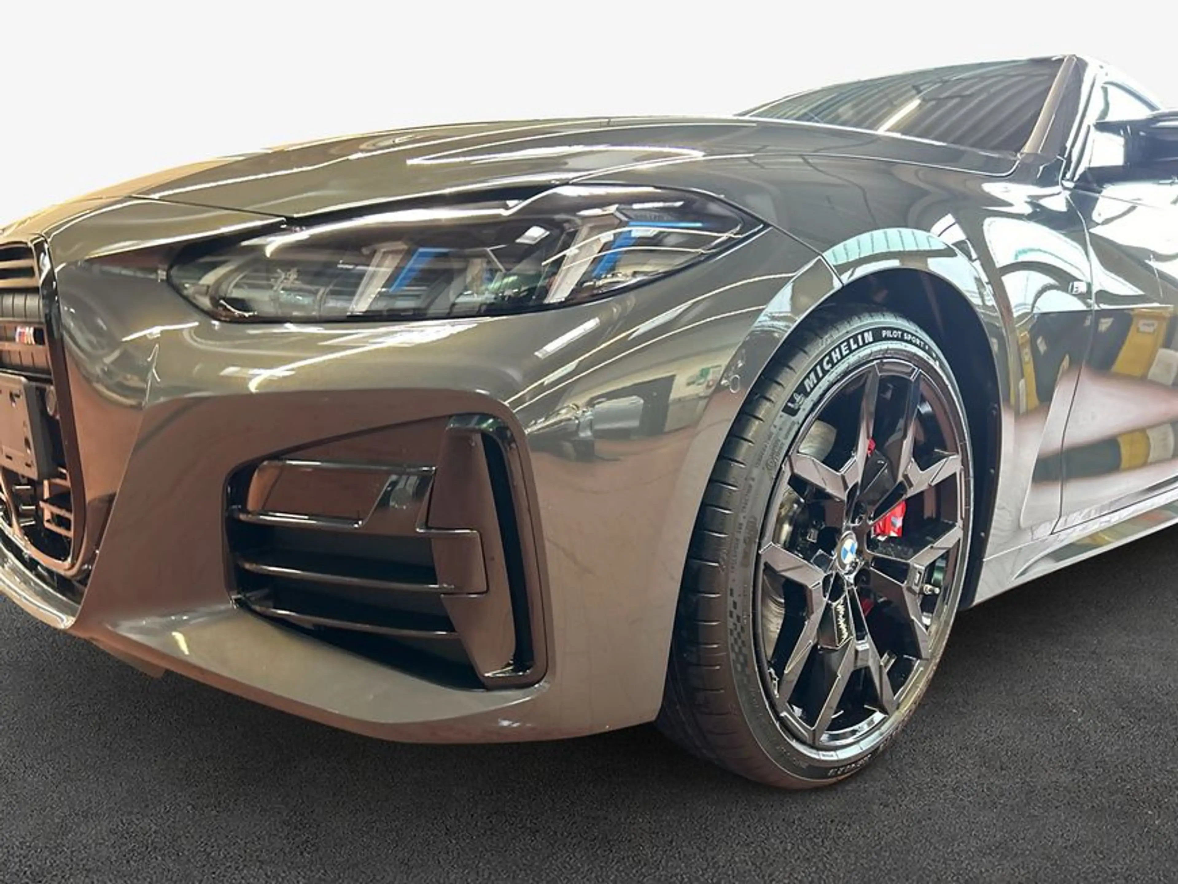 BMW M4 i xDrive 280 kW, 2-türig — photo 6