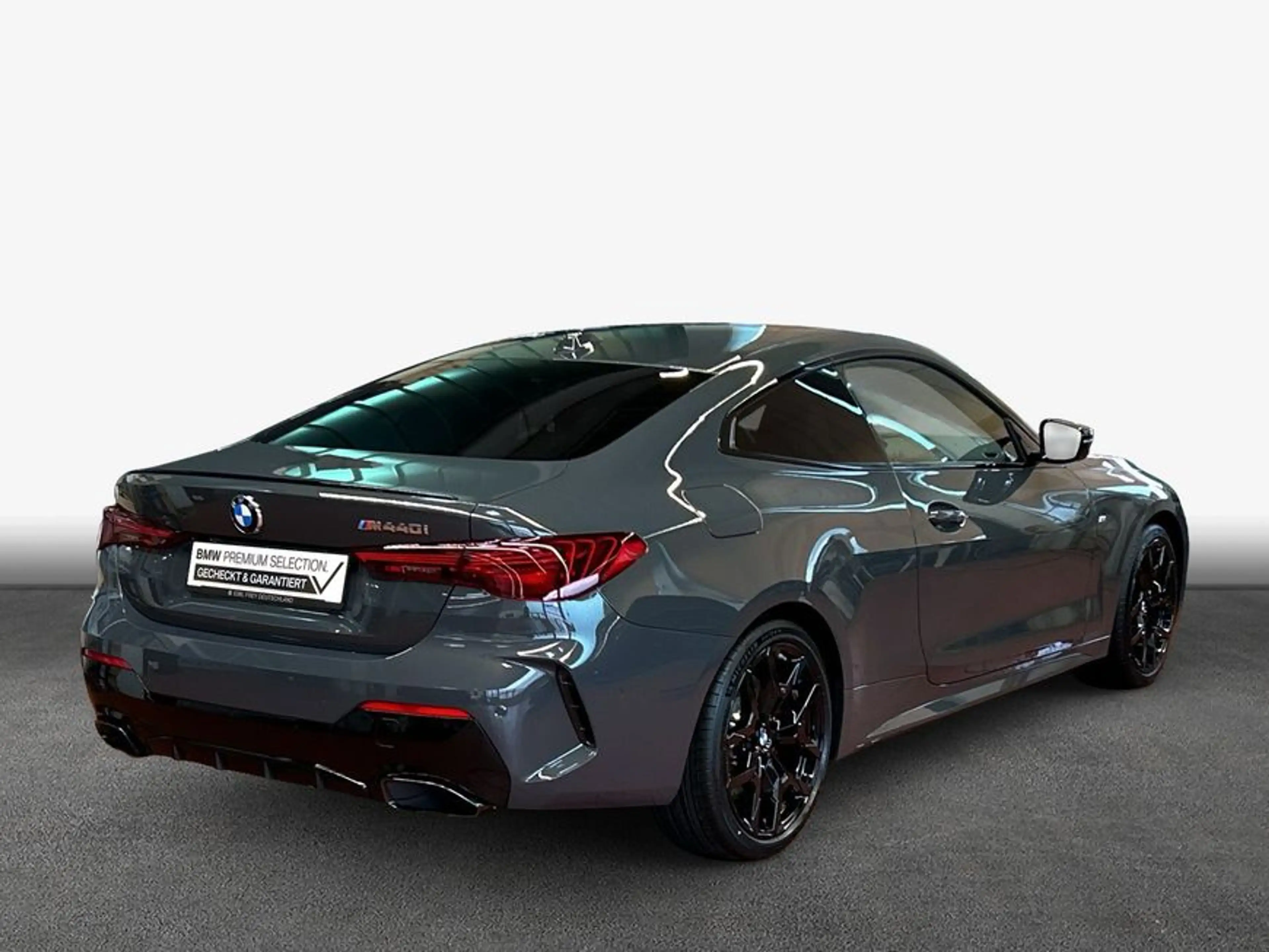 BMW M4 i xDrive 280 kW, 2-türig — photo 2