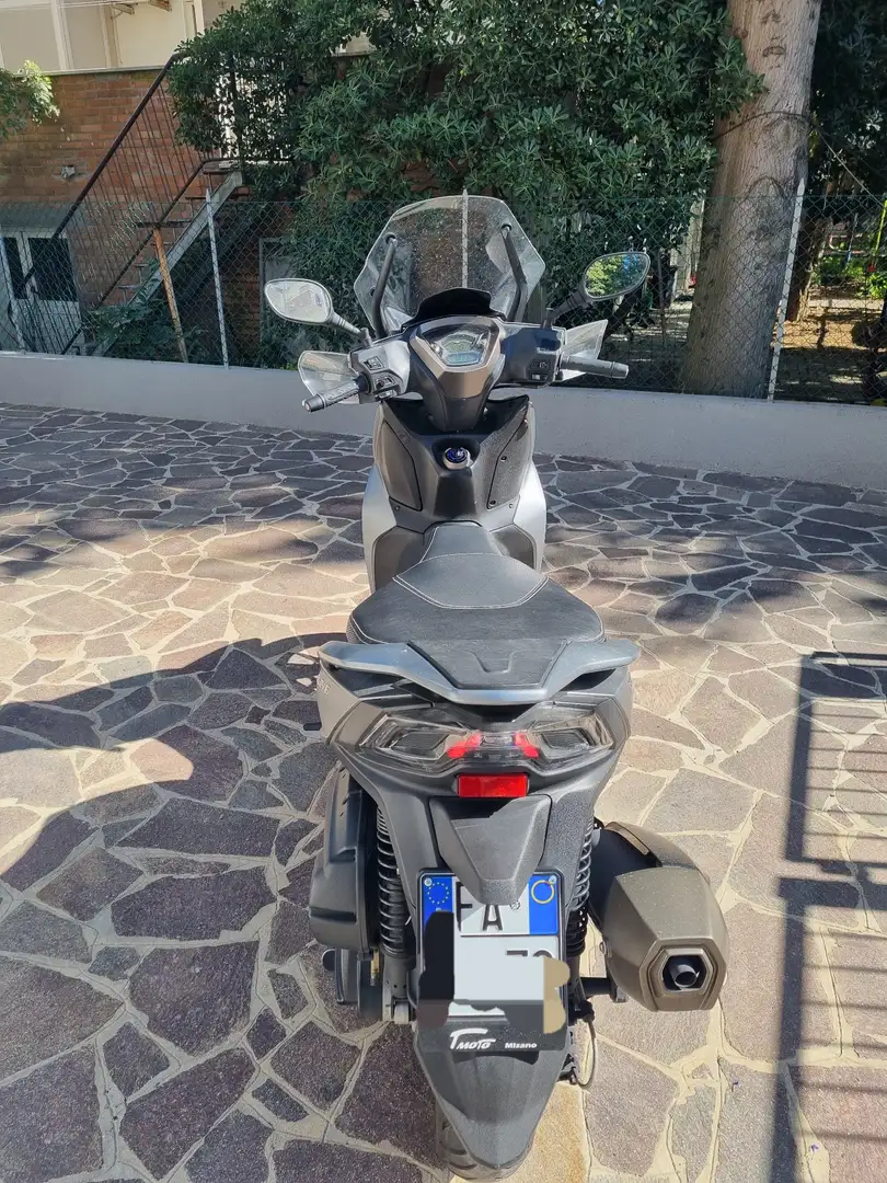 Kymco Agility 300 Nero - 2