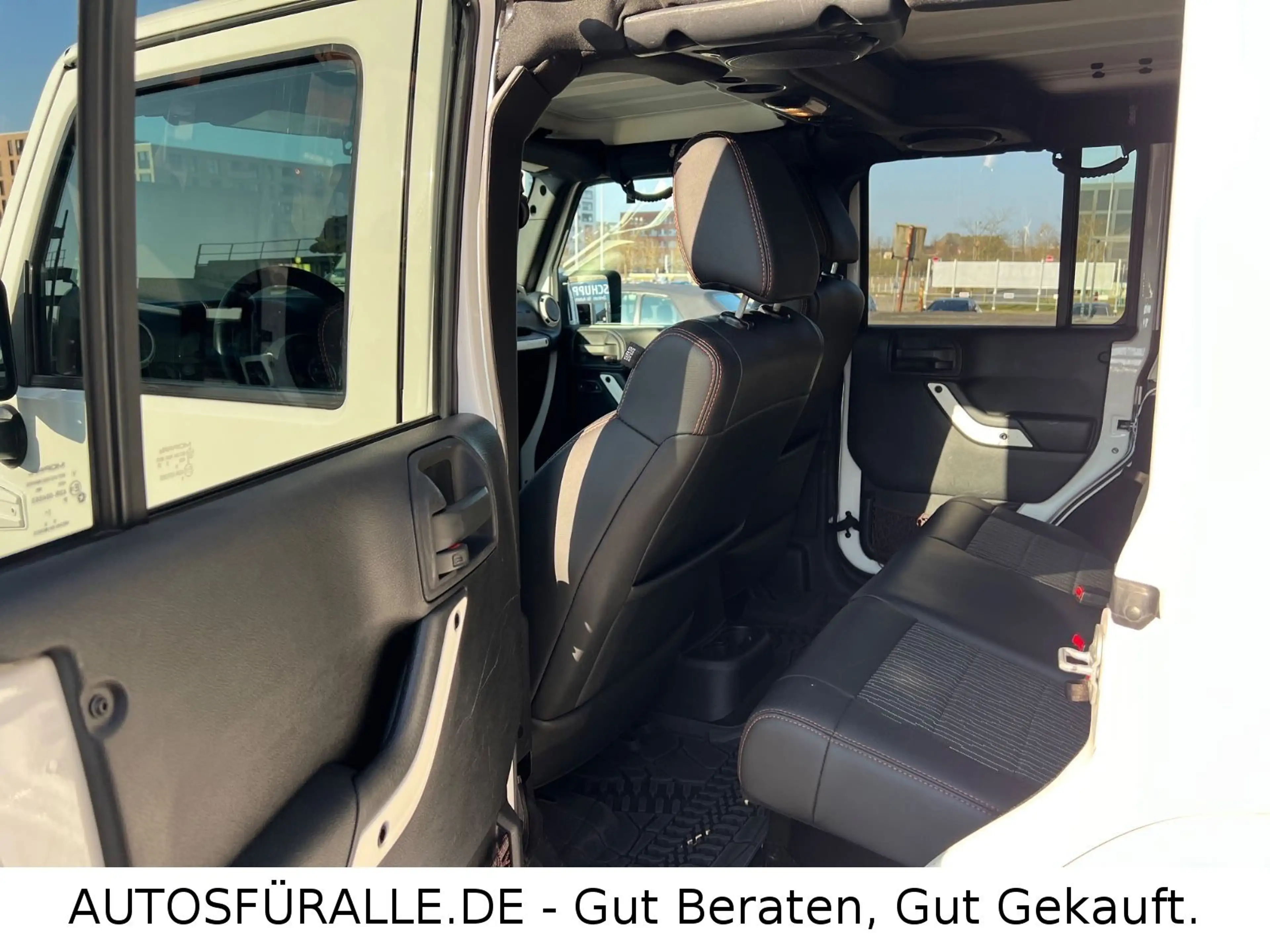 Jeep Wrangler *Unlimited*Sahara*Hoch*SHZ*Autom.*TOP! — photo 11