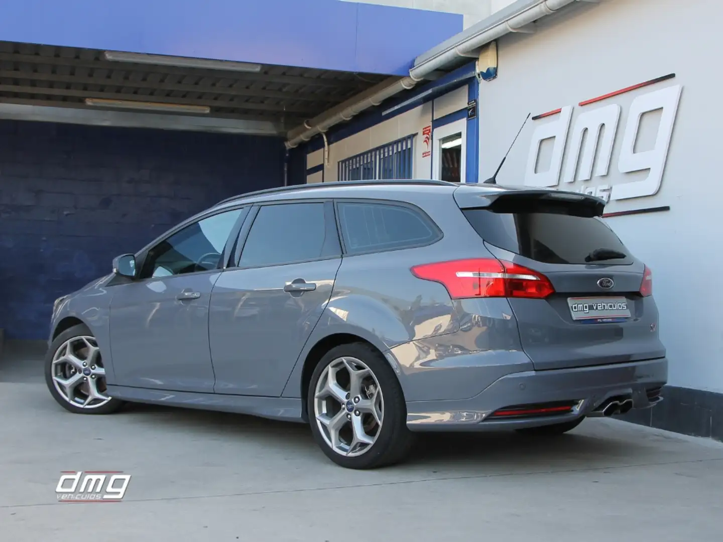 Ford Focus Sb. 2.0 Ecoboost Auto-S&S ST Gris - 2