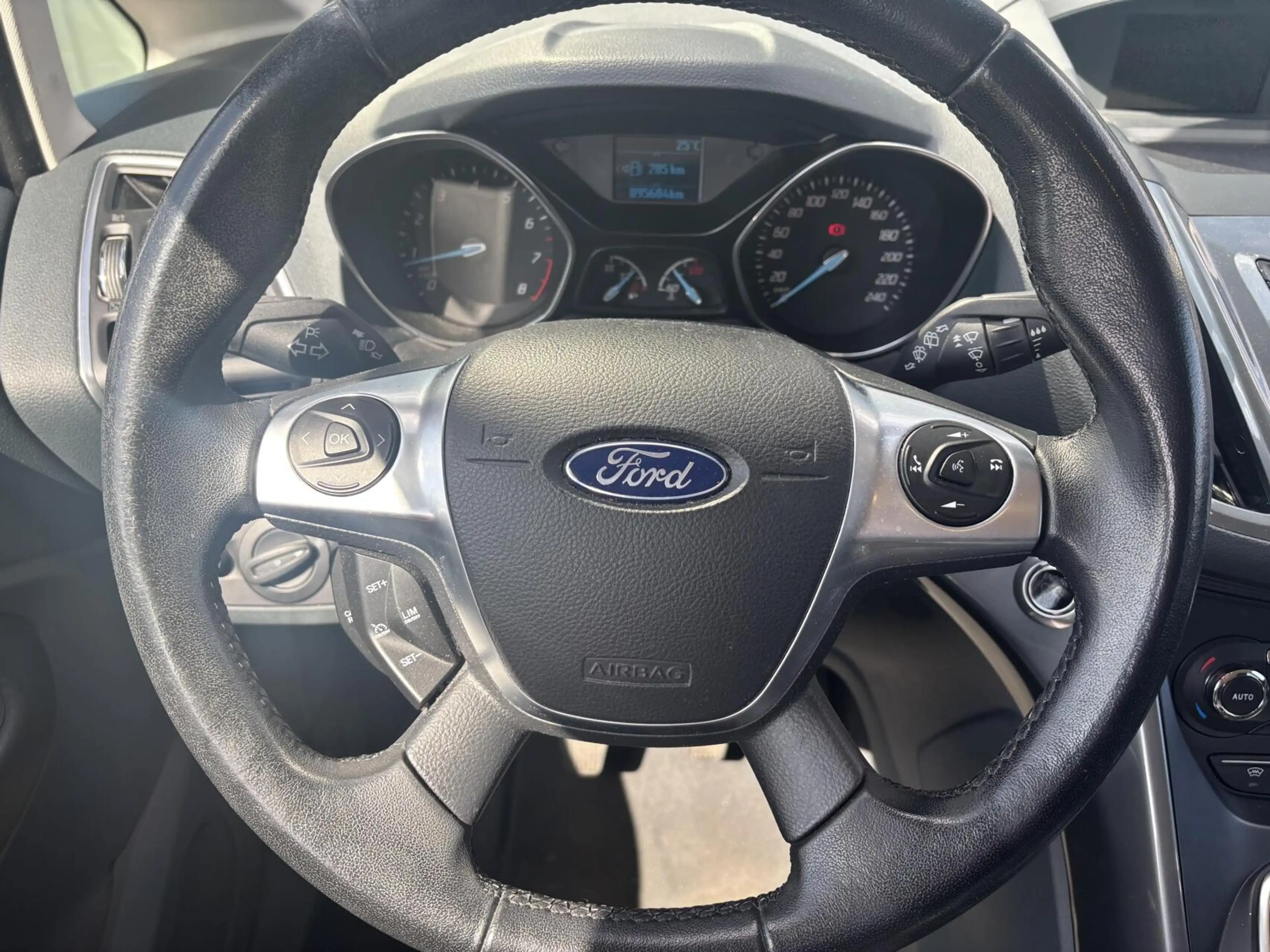 Ford C-Max 1.0 Titanium 125PK Distributieriem is Vervangen Tr — photo 17