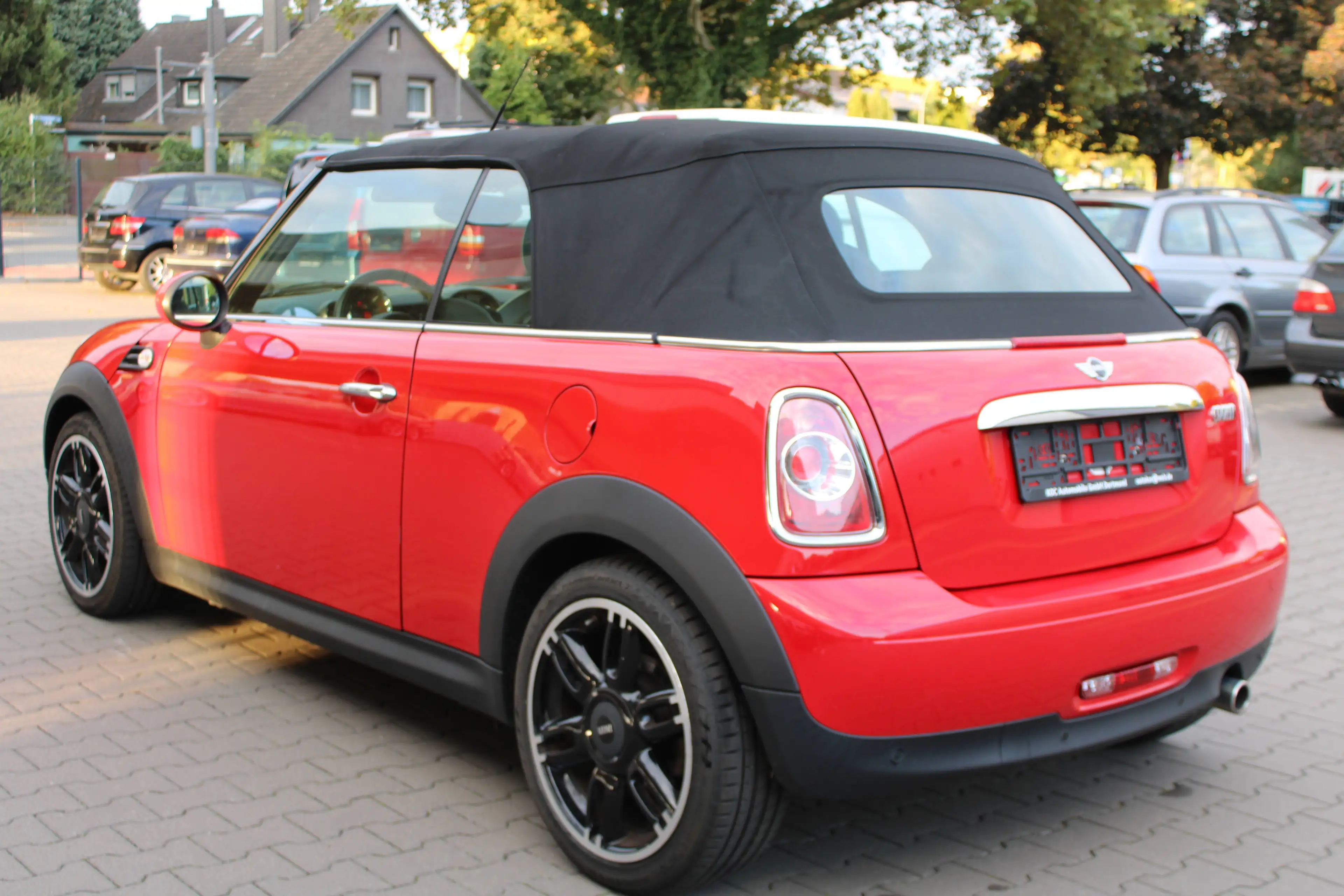 MINI Cooper Cabrio John Cooper Works Paket Navi/Xenon/Leder/H&K/PDC/MFL/SHZ — photo 4