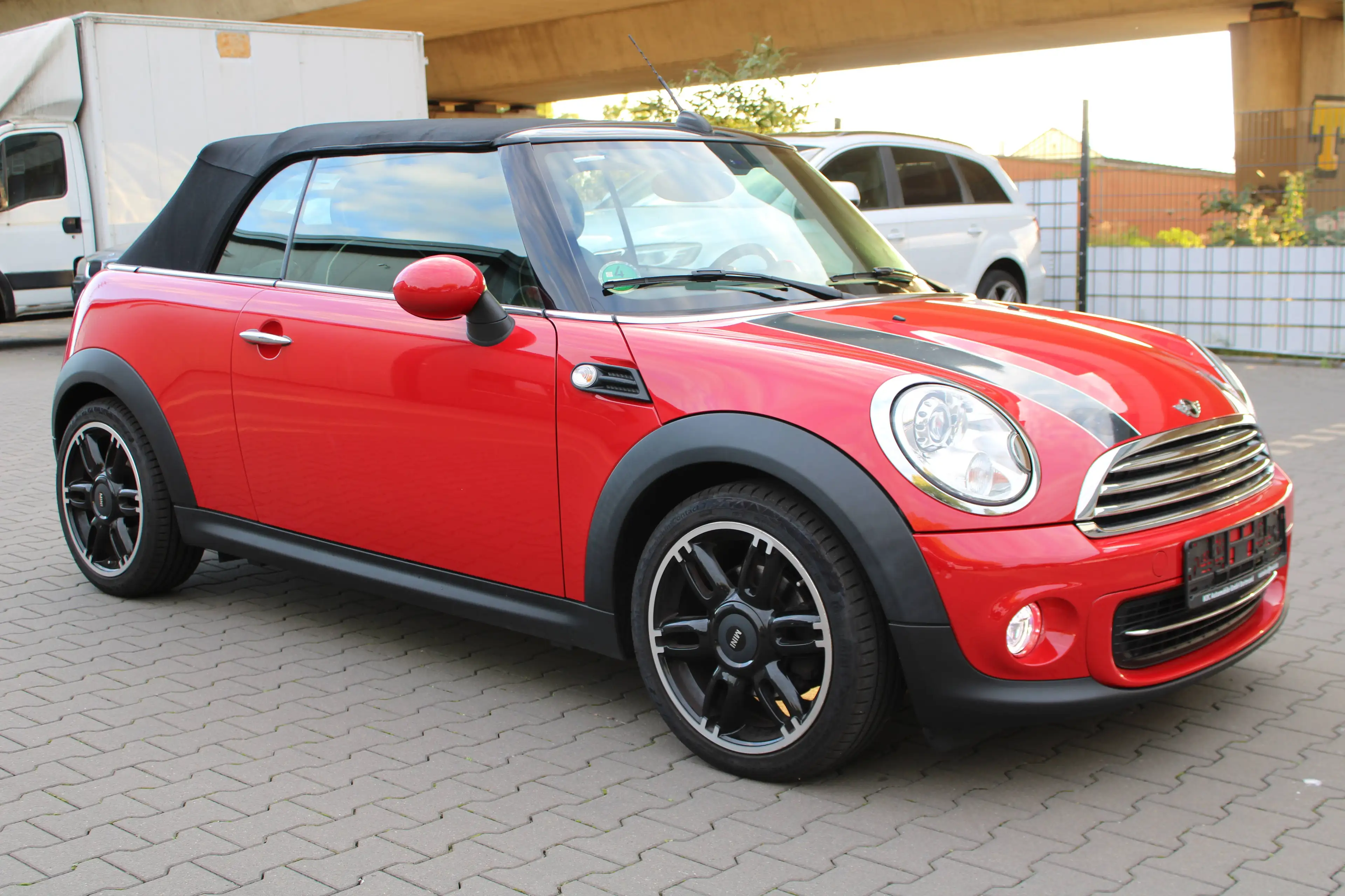 MINI Cooper Cabrio John Cooper Works Paket Navi/Xenon/Leder/H&K/PDC/MFL/SHZ — photo 2