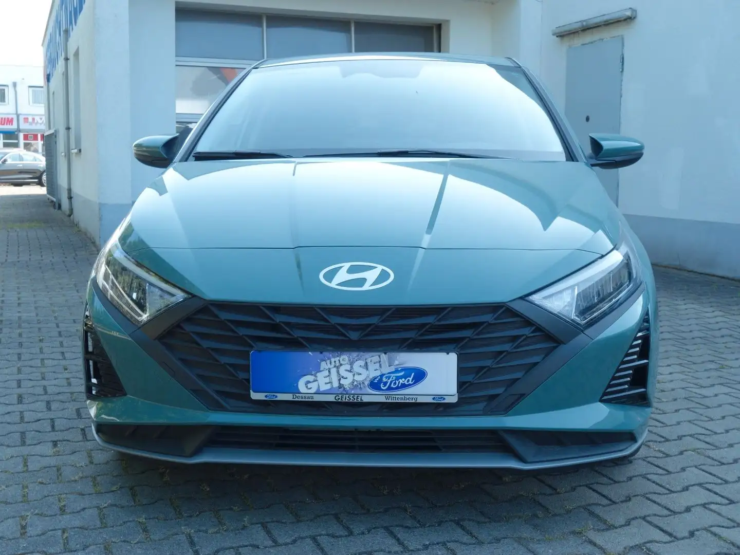 Hyundai i20 WAVE Klima NAVI DAB Winterp. Kamera Vert - 2