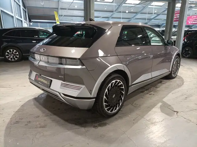 Hyundai Ioniq 5 view 5