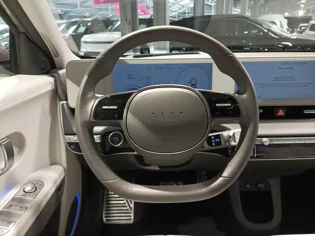 Hyundai Ioniq 5 view 10
