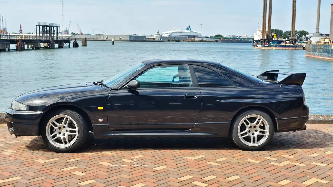 Nissan Skyline GT-R Read text, foto 3