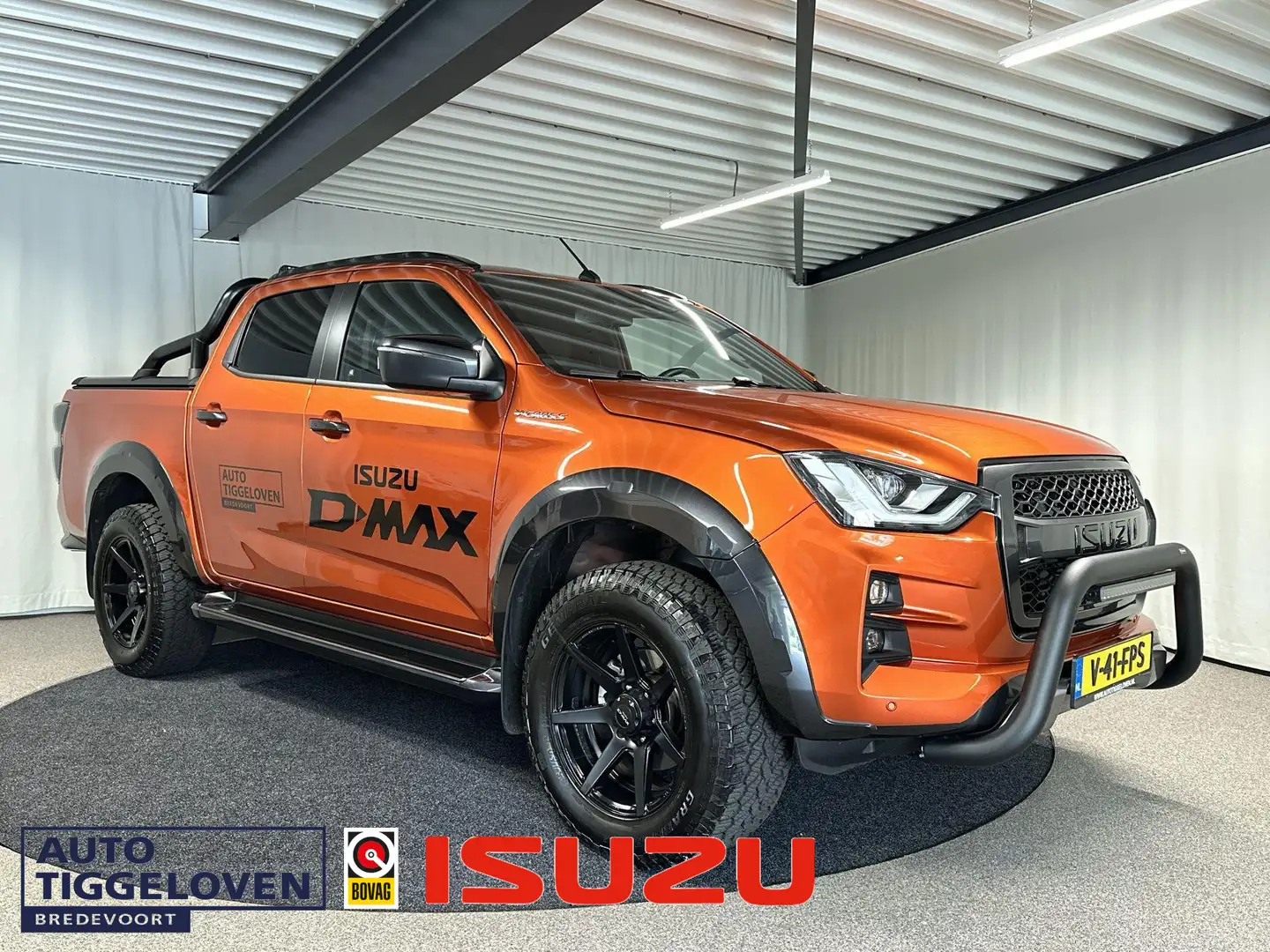 Isuzu D-Max 1.9 Double Cab V-Cross Automaat 3500KG Trekgewicht Oranje - 1